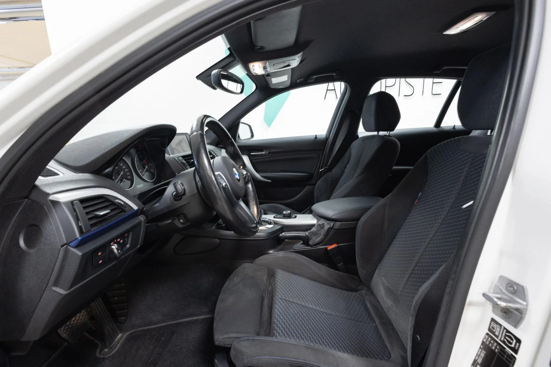 Myydään BMW 116 2015 9
