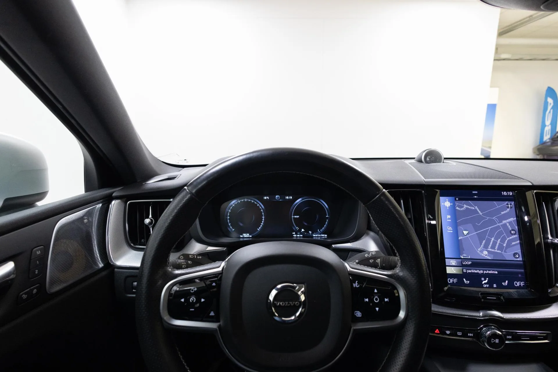 Myydään Volvo XC60 2018 16
