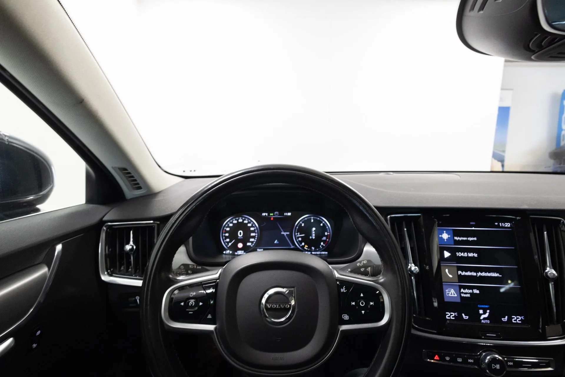 Myydään Volvo V90 2019 11