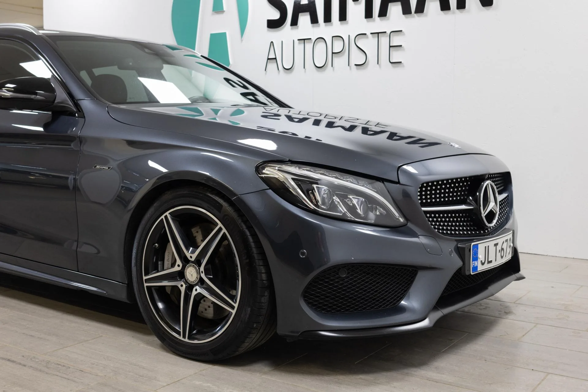Myydään Mercedes-Benz C 43 AMG 2016 9