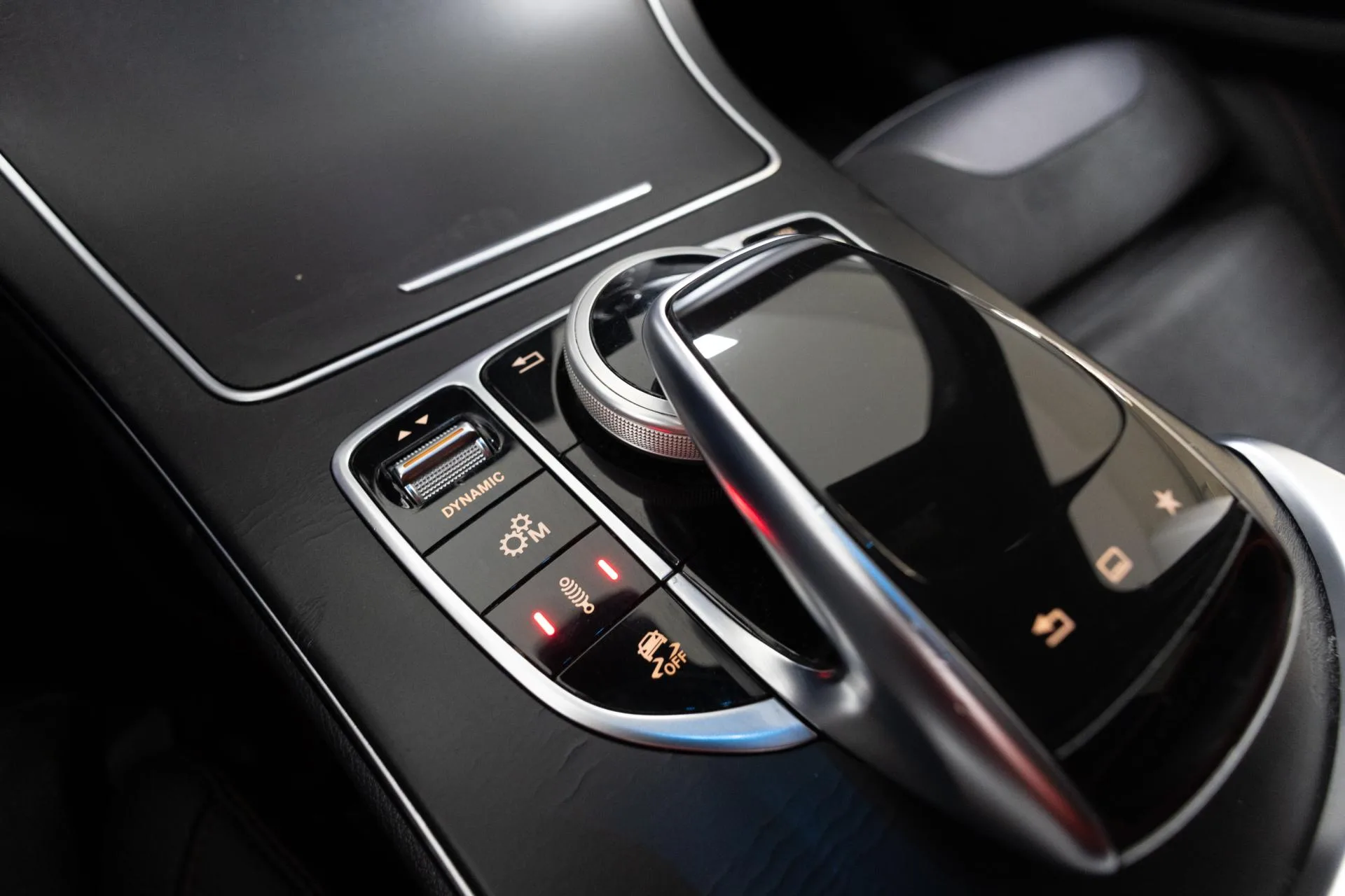 Myydään Mercedes-Benz C 43 AMG 2016 18