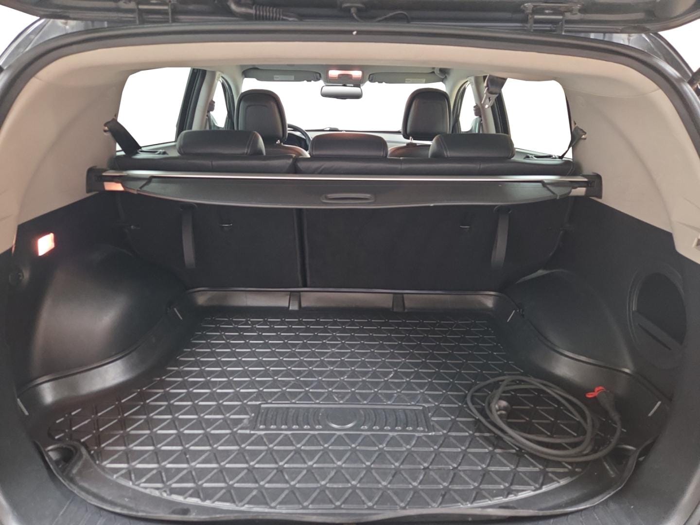 Myydään Kia Sportage 2012 16