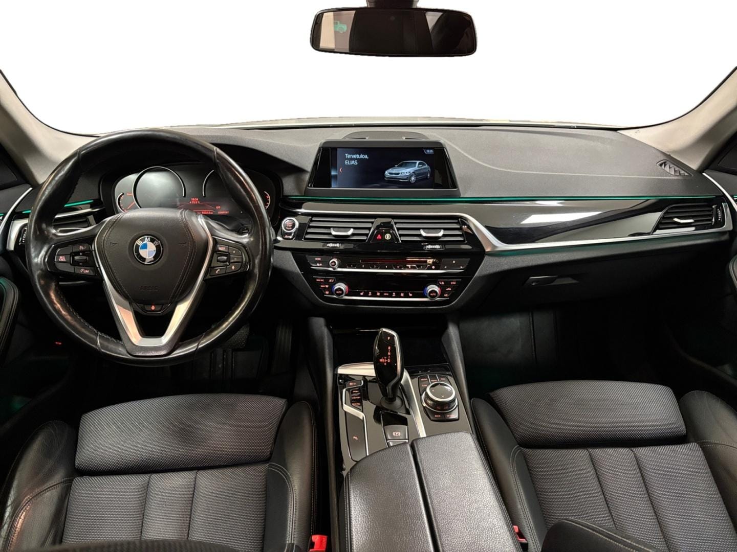 Myydään BMW 520 2018 7