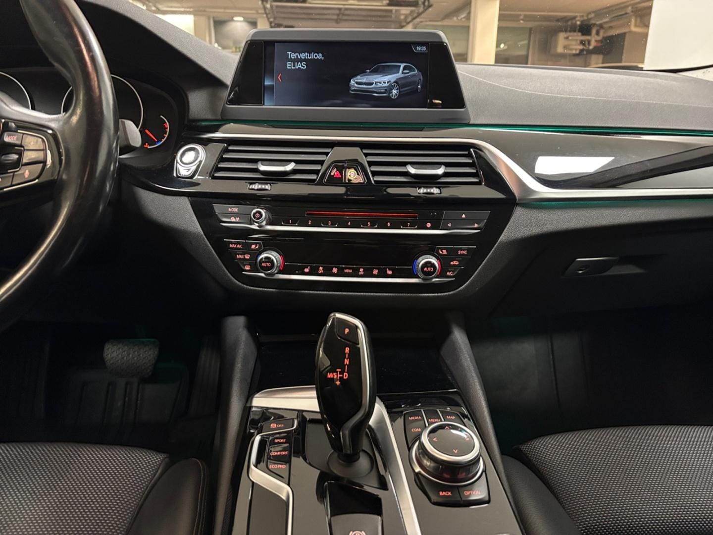 Myydään BMW 520 2018 11