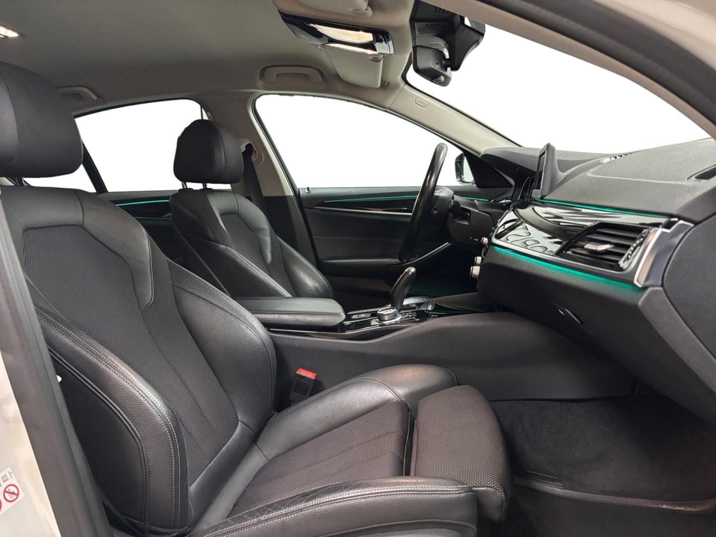 Myydään BMW 520 2018 13