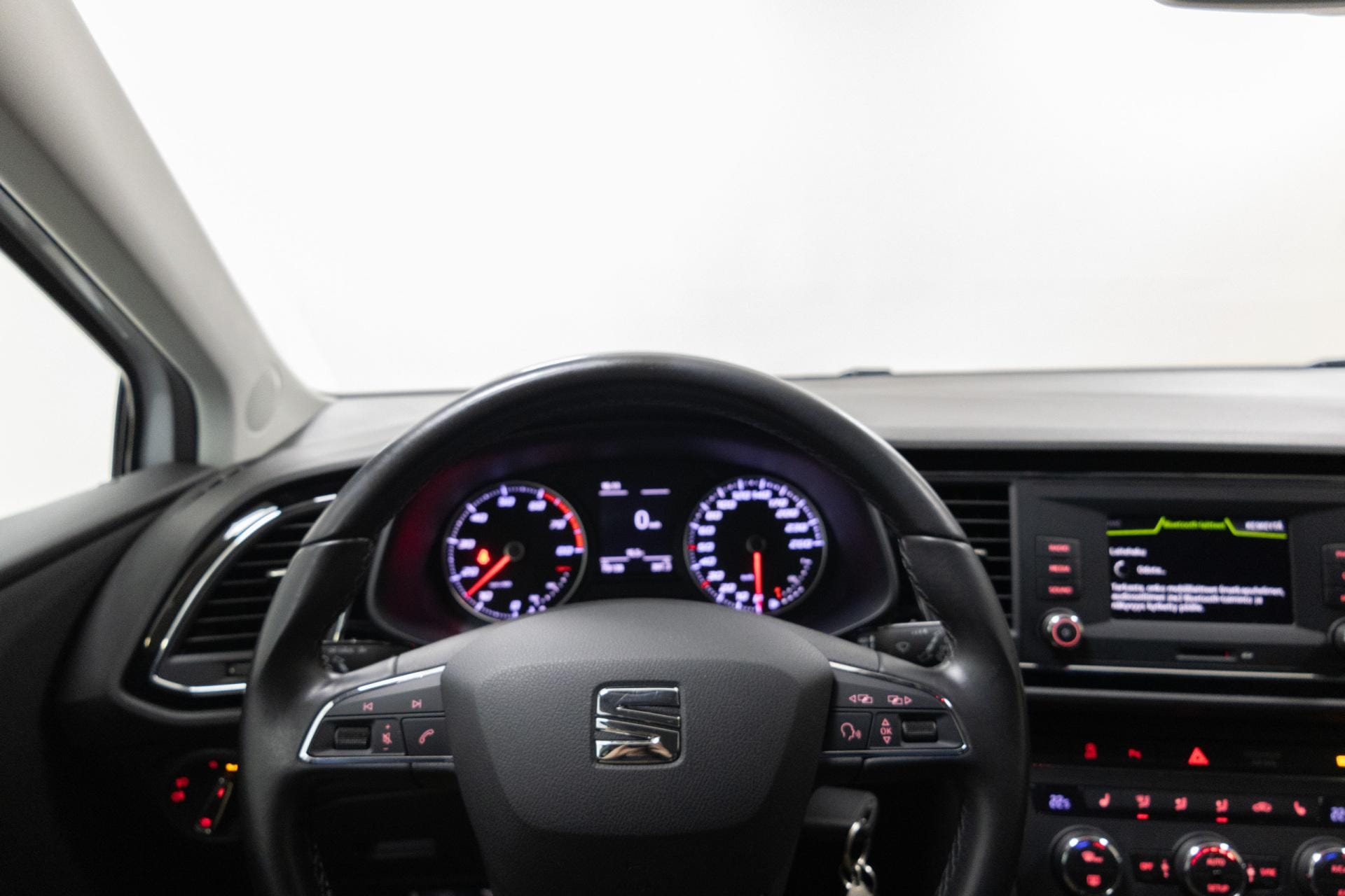 Myydään Seat Leon ST 2017 15