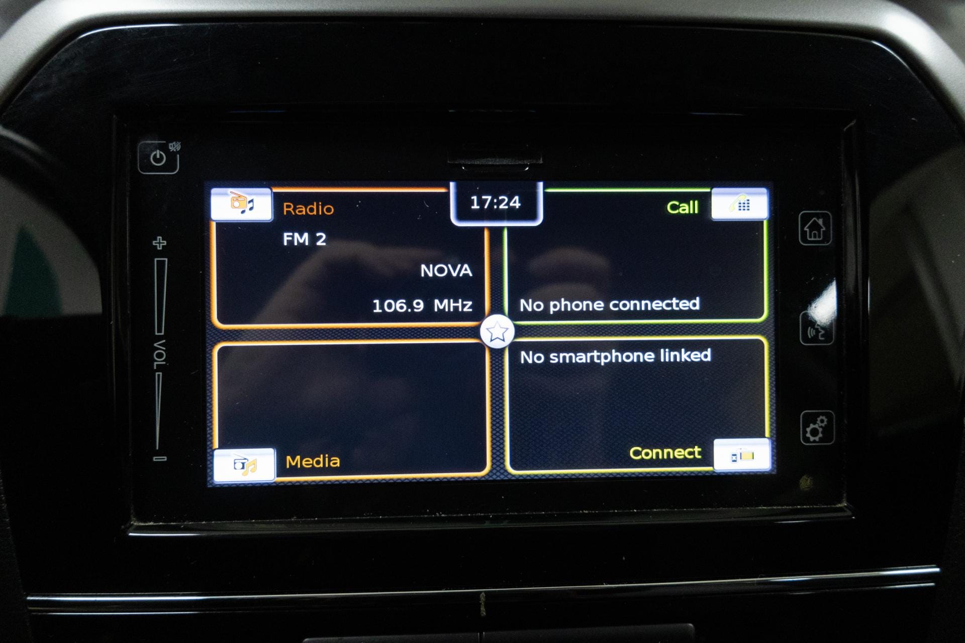 Myydään Suzuki Vitara 2021 18