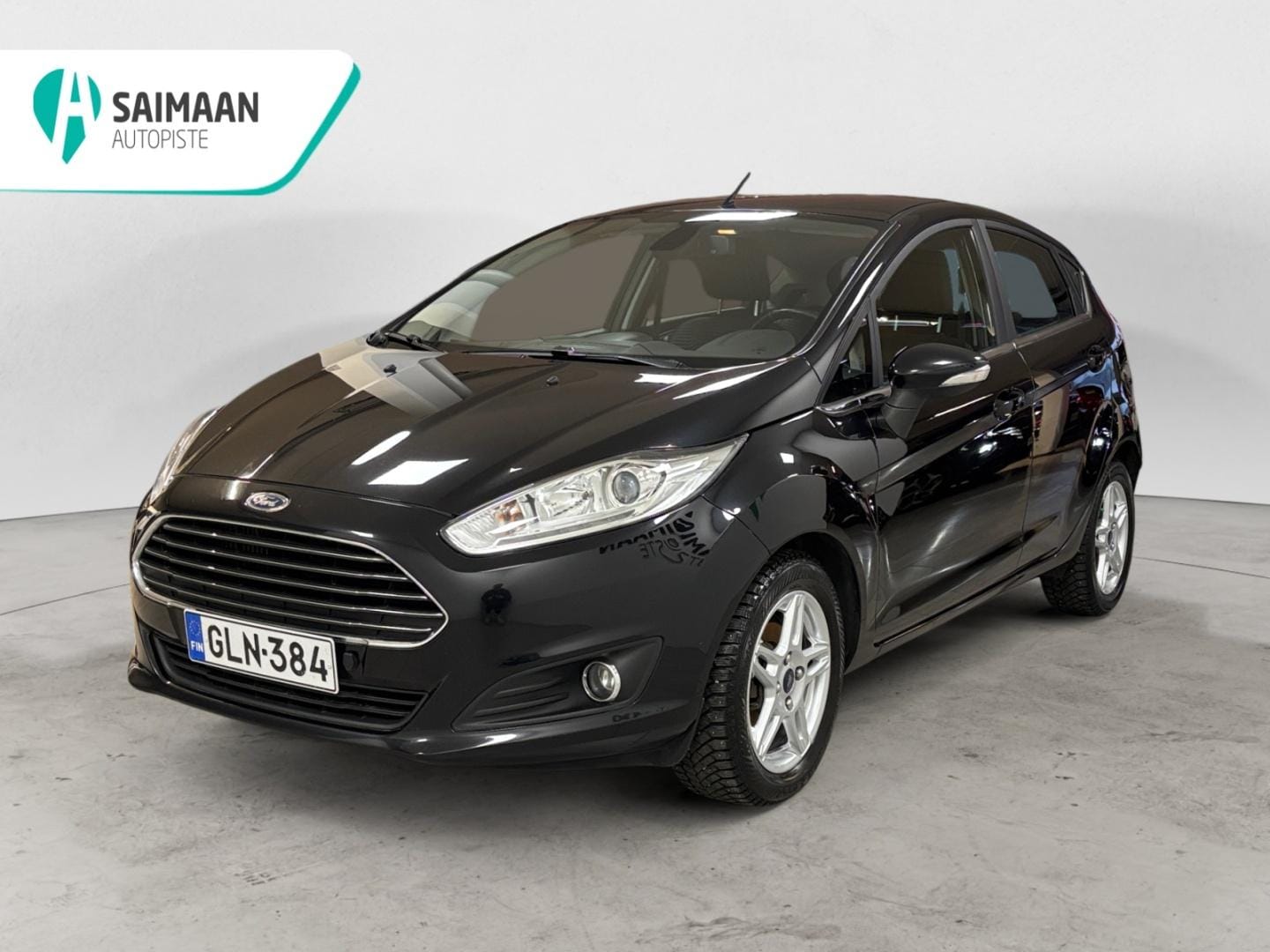 Myydään Ford Fiesta 2015