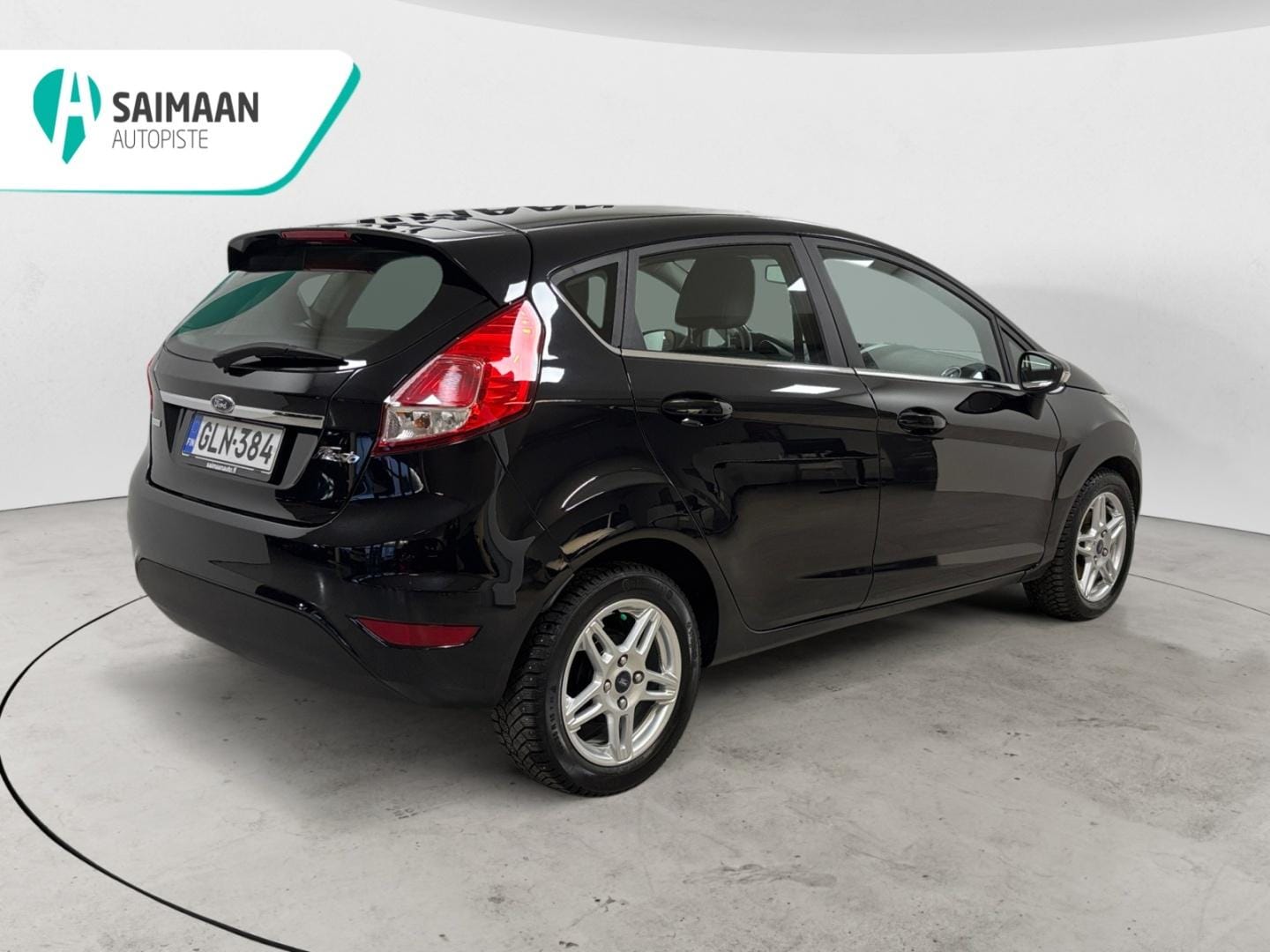 Myydään Ford Fiesta 2015 3