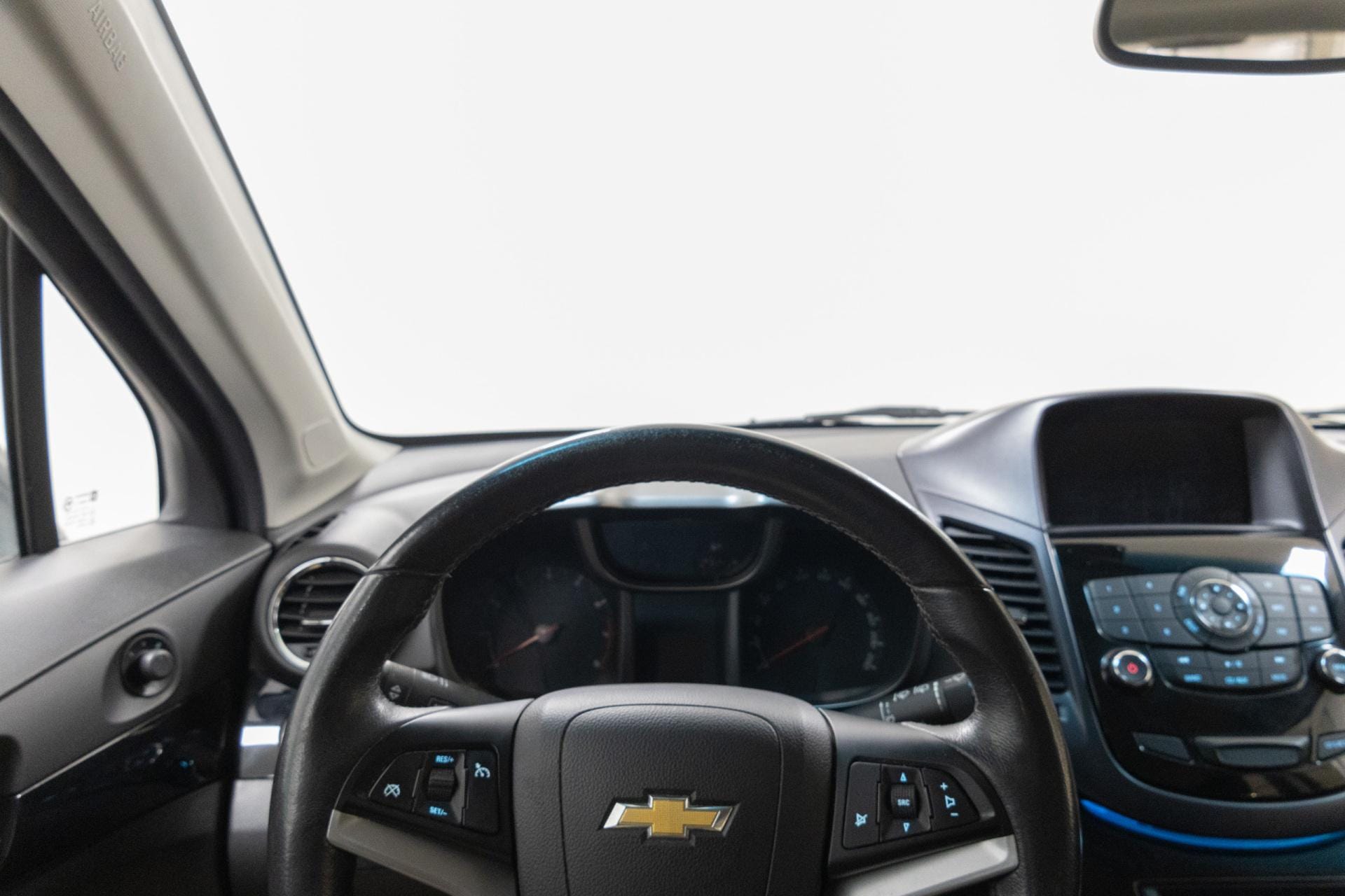 Myydään Chevrolet Orlando 2012 11