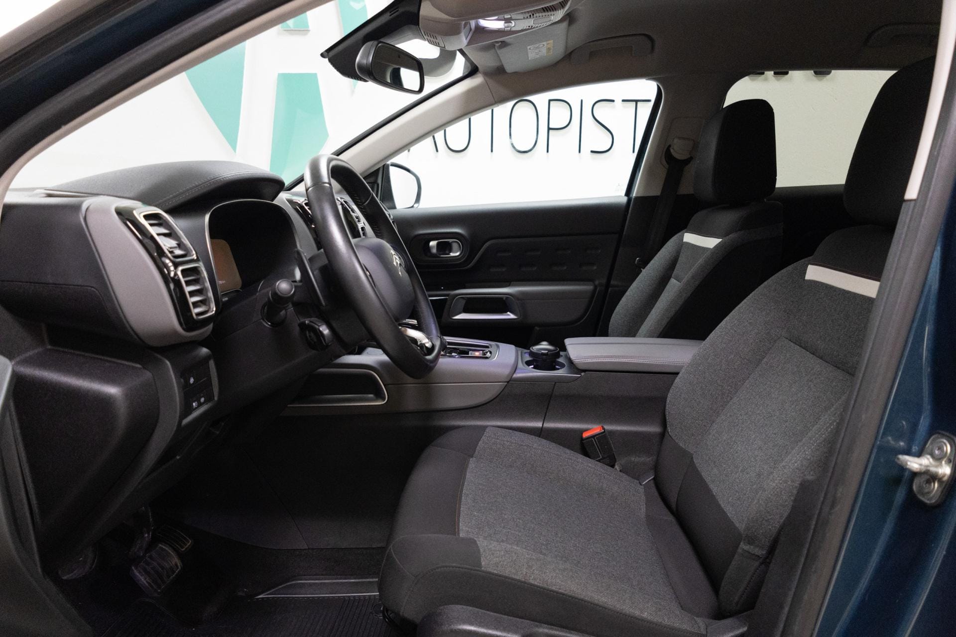 Myydään Citroen C5 Aircross 2020 7