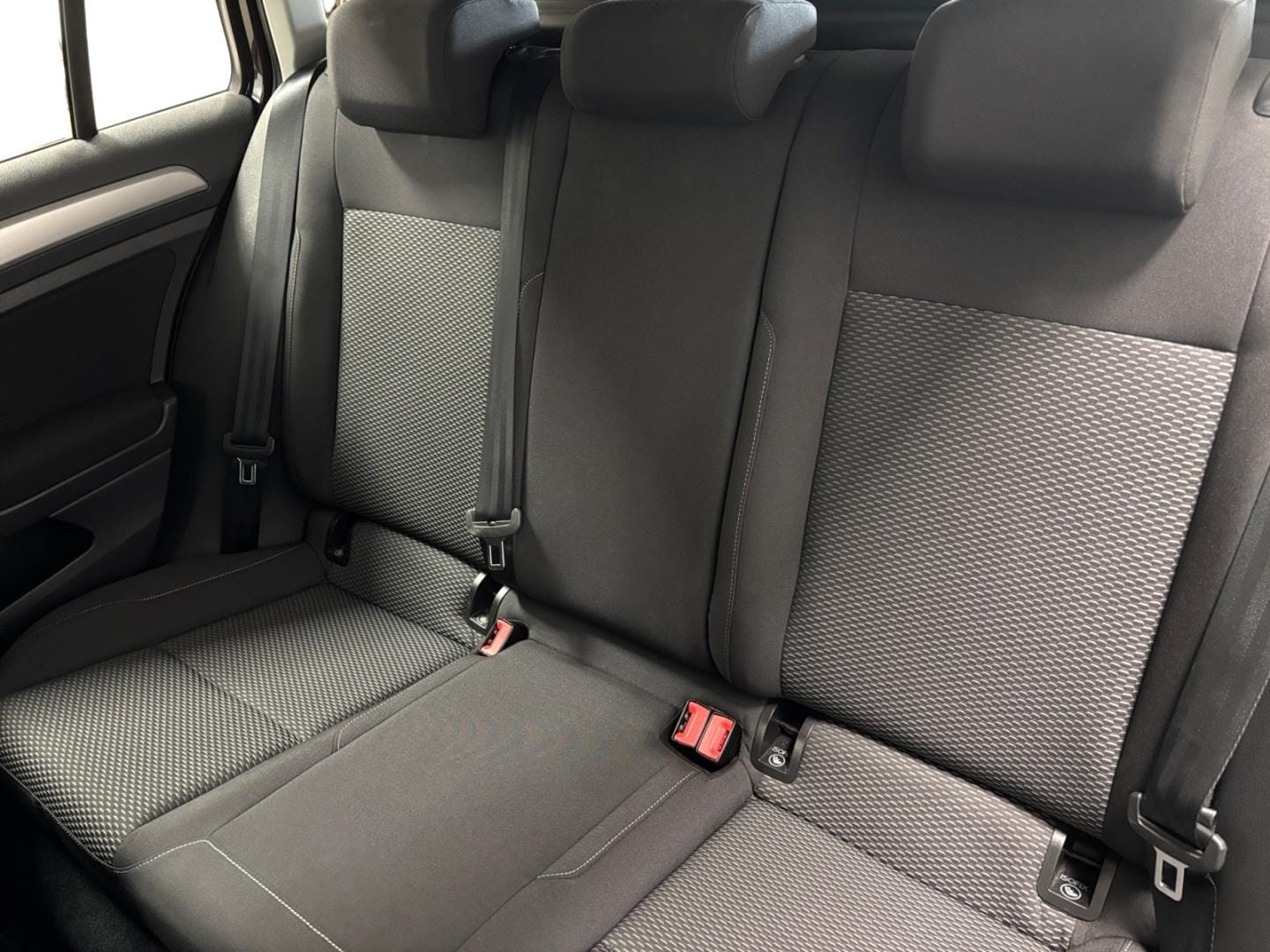 Myydään Volkswagen Golf 2018 14