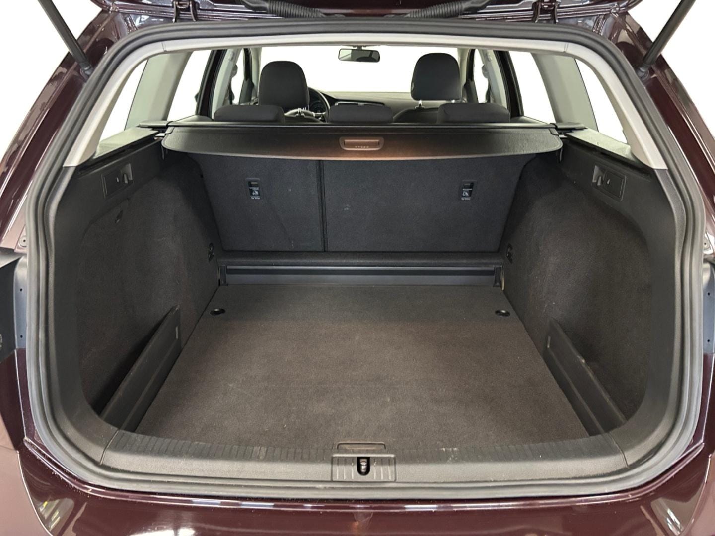 Myydään Volkswagen Golf 2018 19