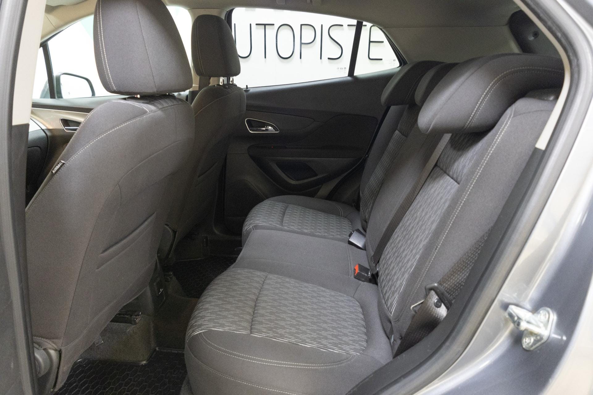 Myydään Opel Mokka 2014 9