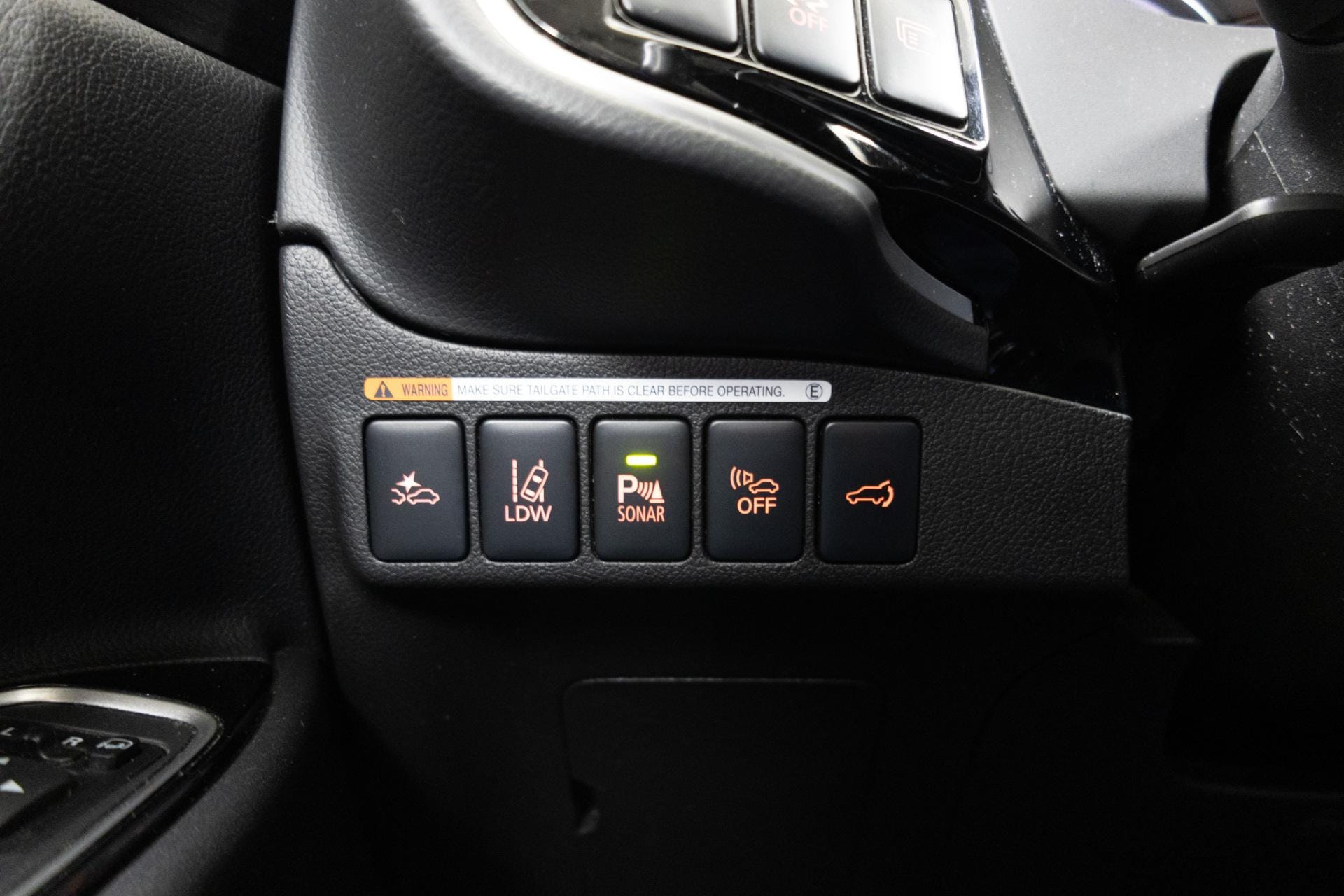 Myydään Mitsubishi Outlander PHEV 2017 17