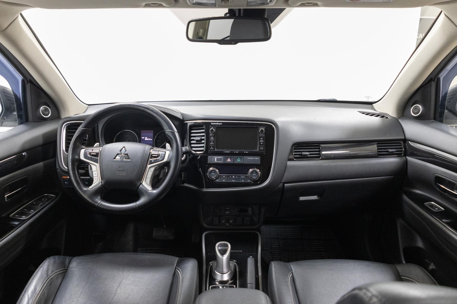 Myydään Mitsubishi Outlander PHEV 2017 13