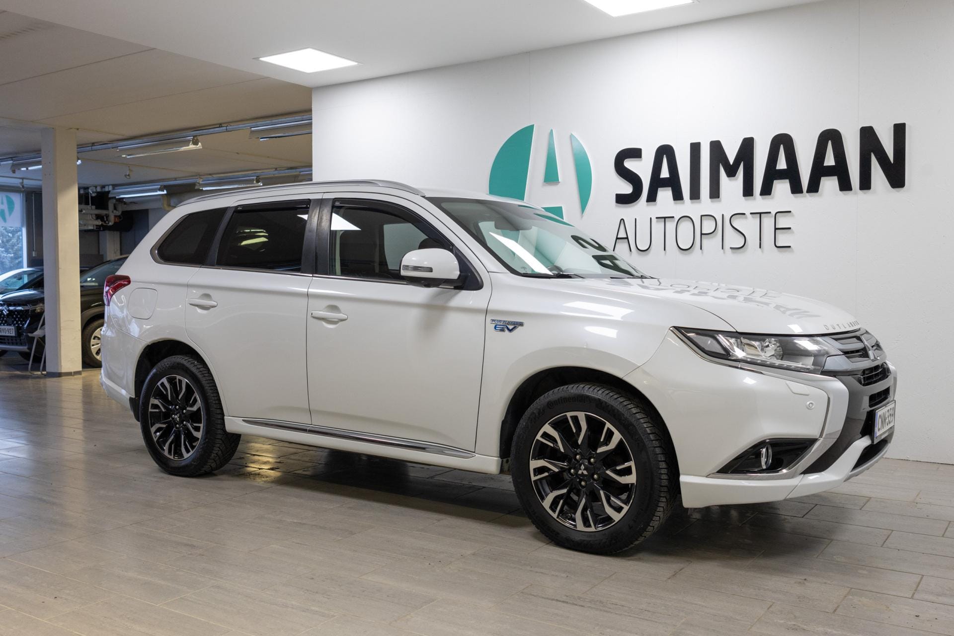 Myydään Mitsubishi Outlander PHEV 2017 5