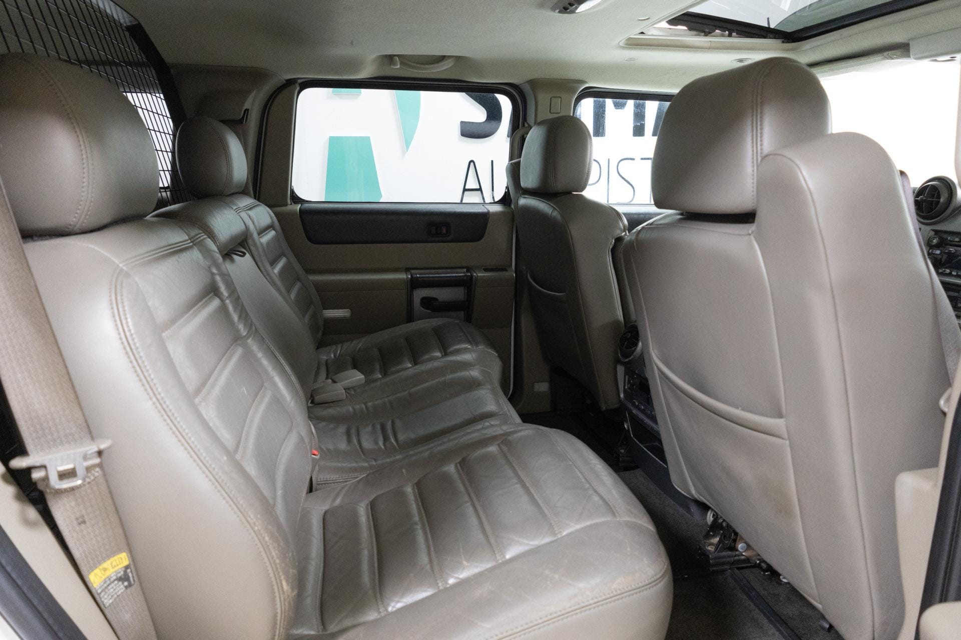 Myydään Hummer H2 2002 9