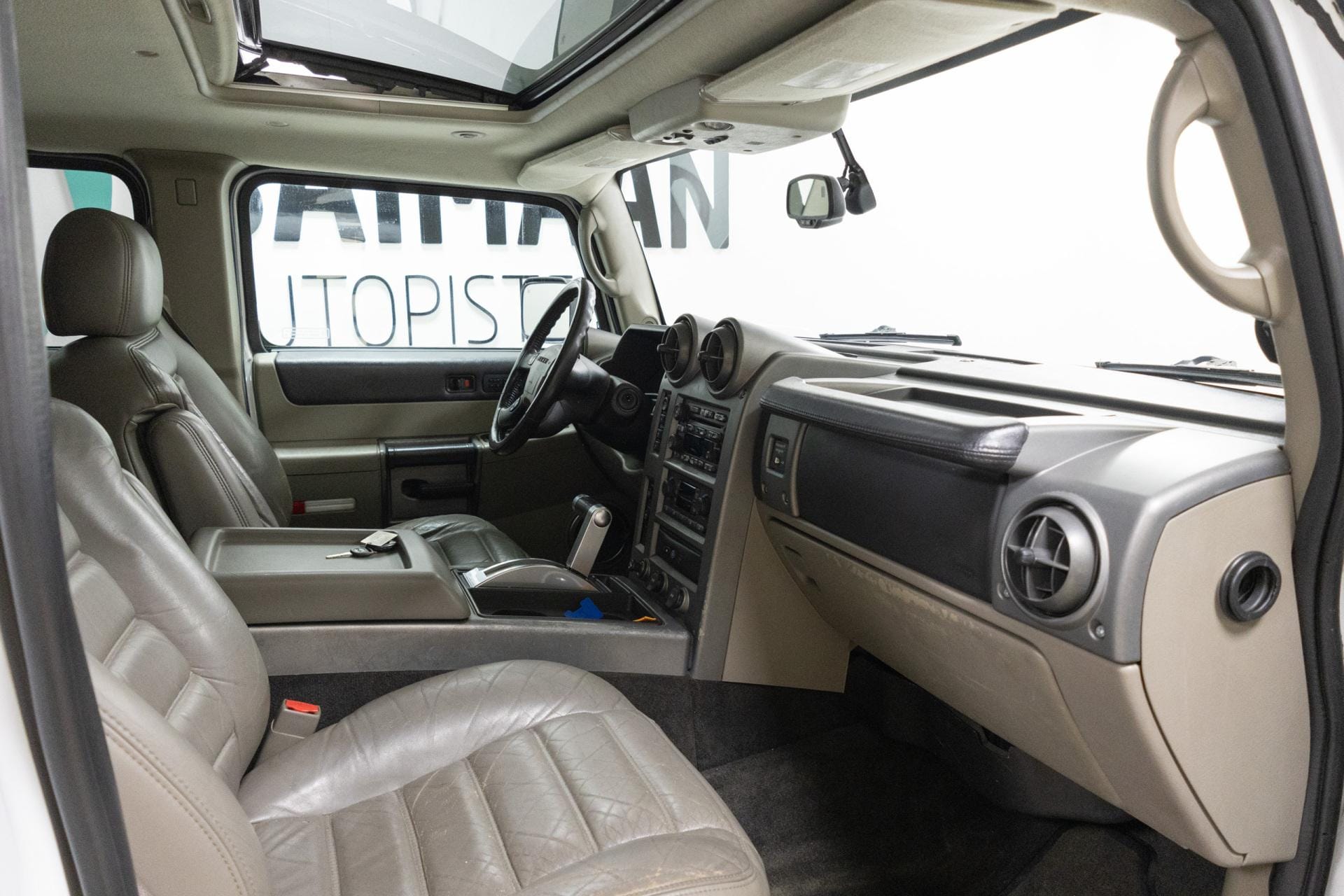 Myydään Hummer H2 2002 6