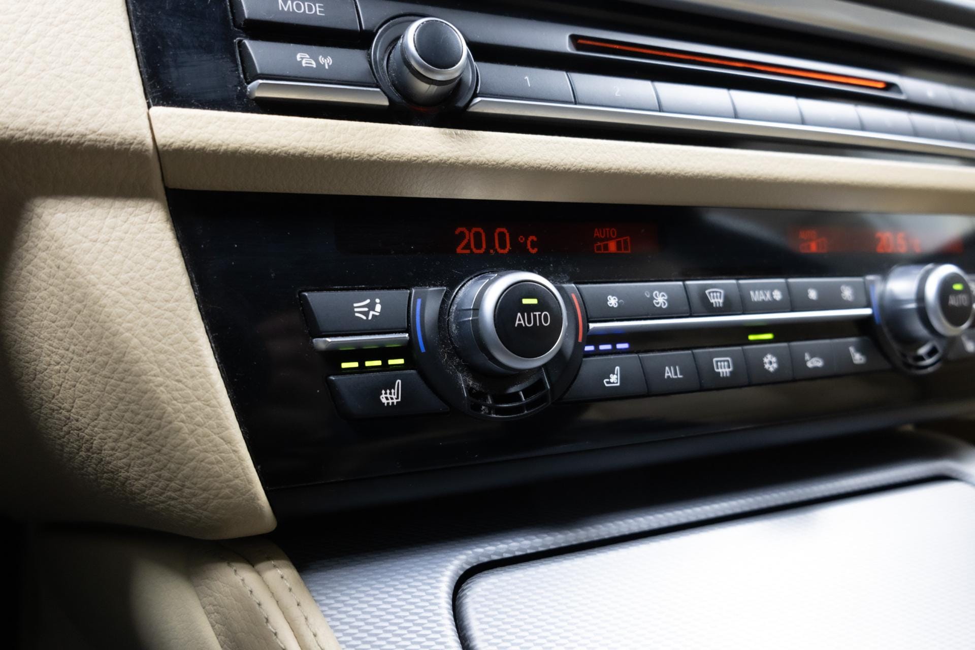 Myydään BMW 530 2012 14