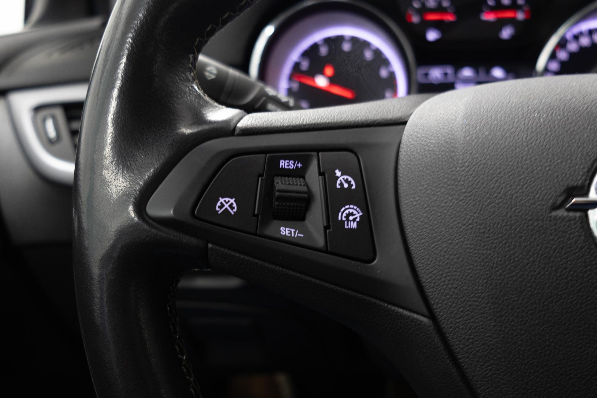 Myydään Opel Astra 2022 17