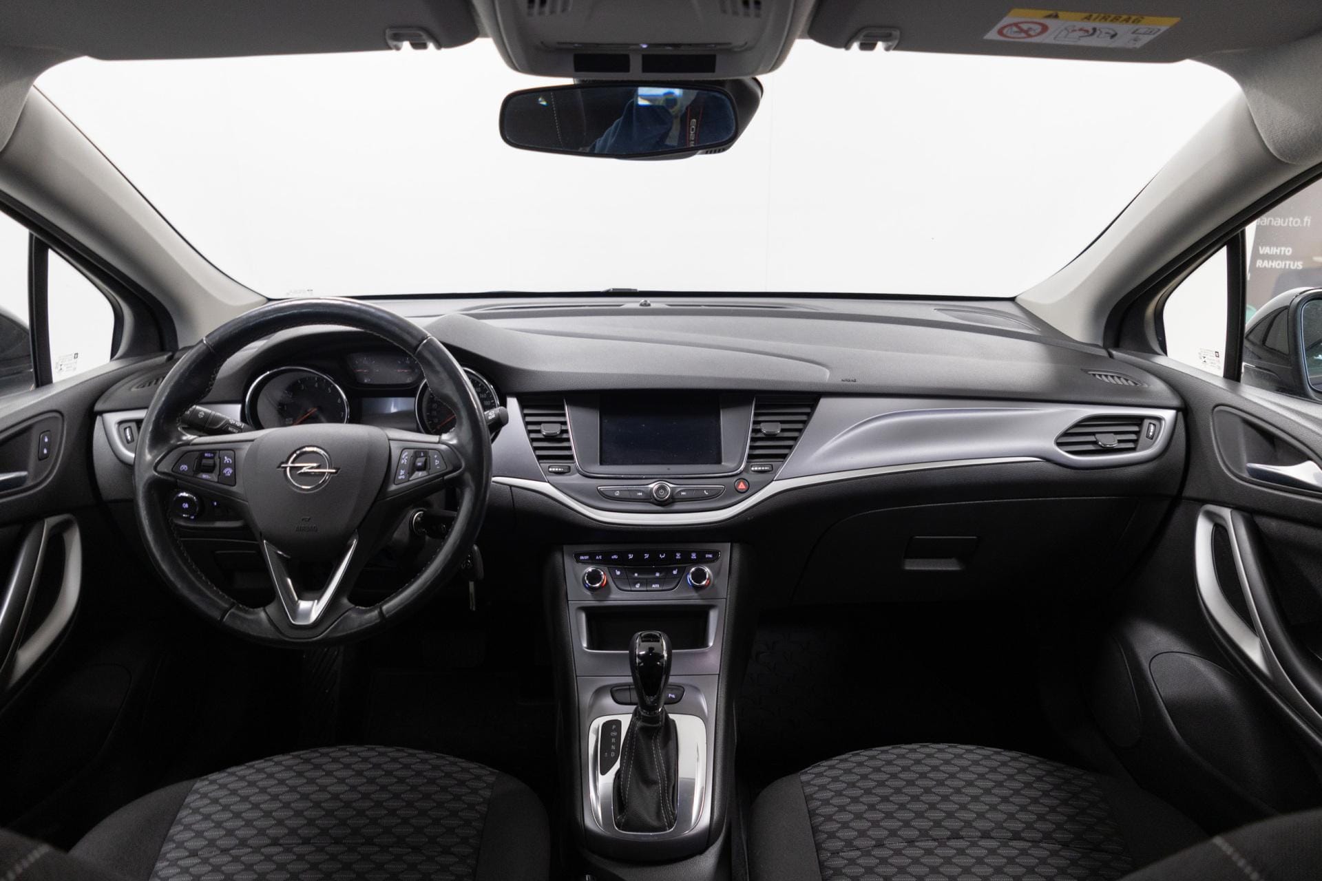 Myydään Opel Astra 2022 11