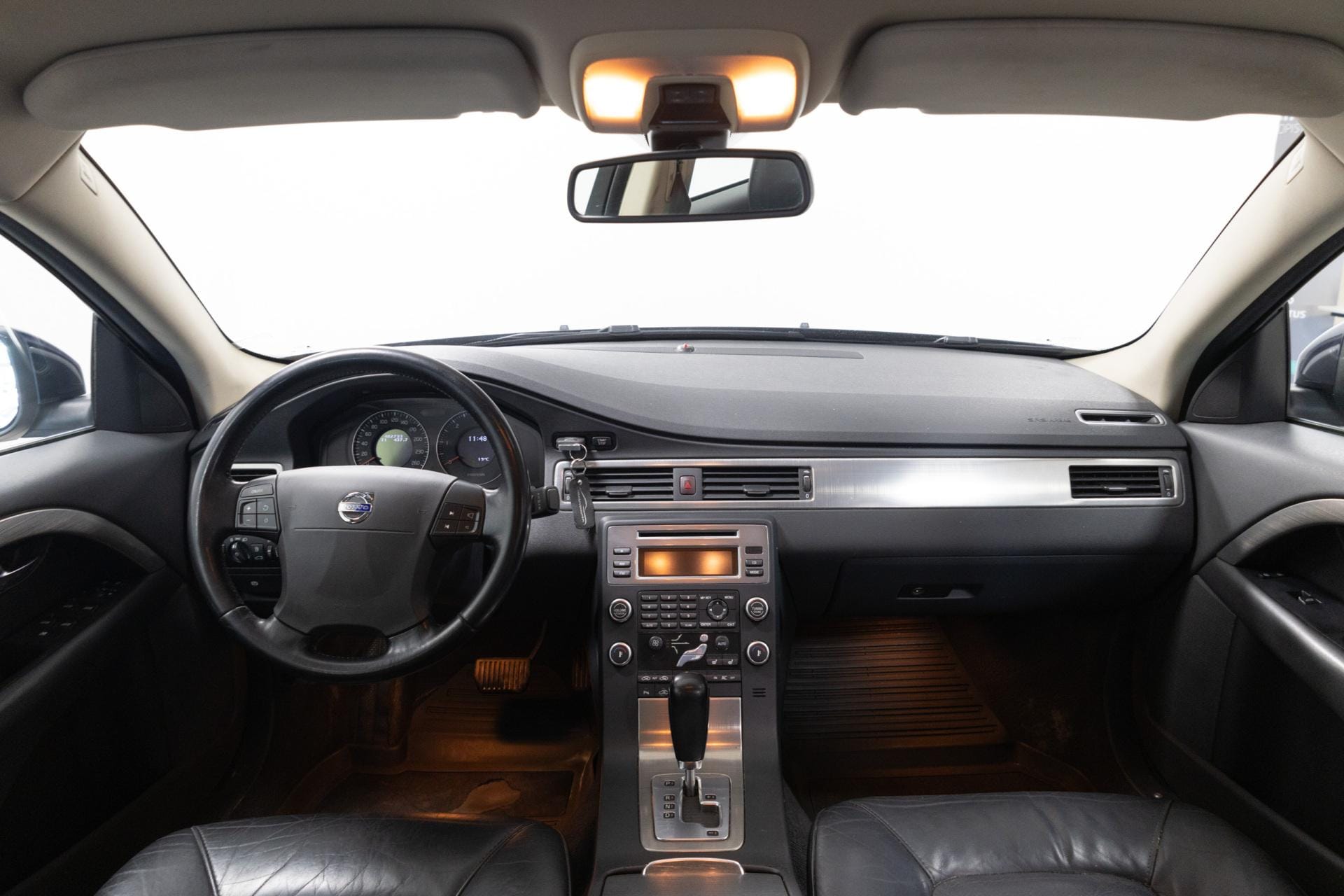 Myydään Volvo S80 2006 13