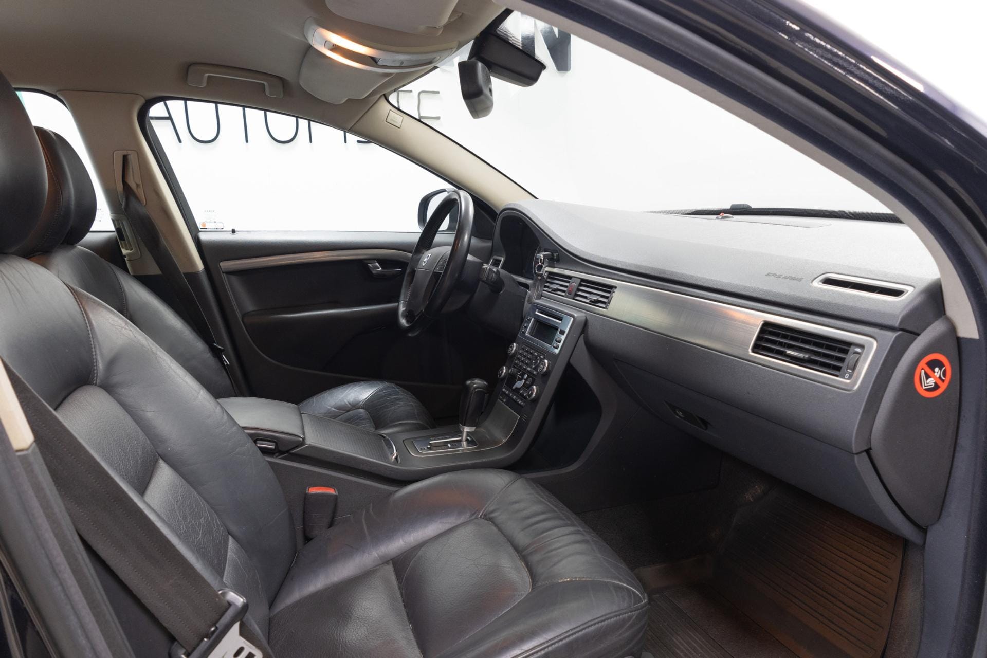 Myydään Volvo S80 2006 10
