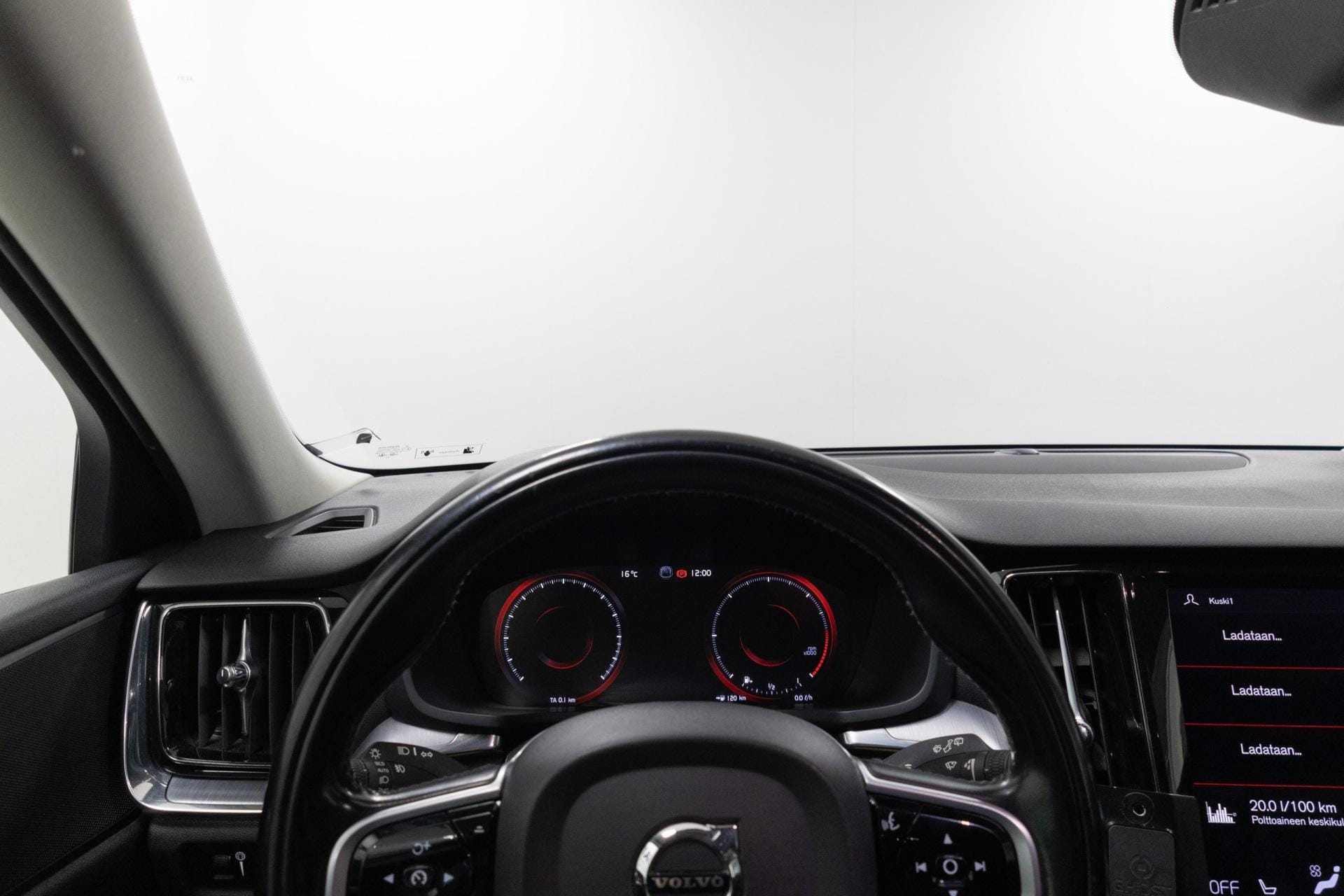 Myydään Volvo V60 2020 16