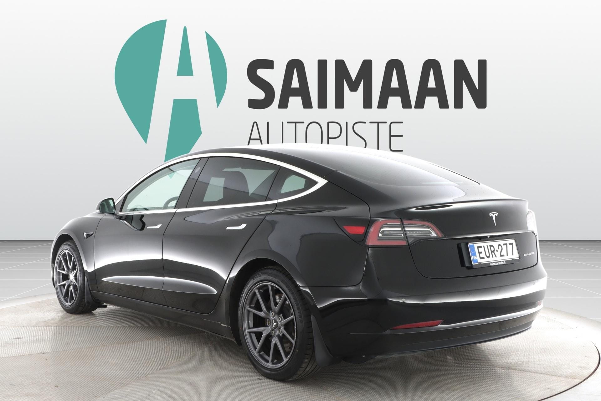 Myydään Tesla Model 3 2019 3