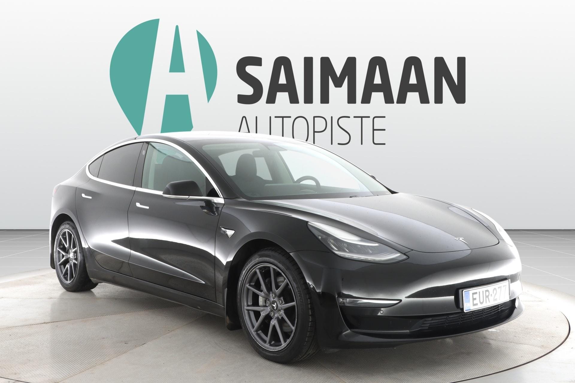 Myydään Tesla Model 3 2019 7