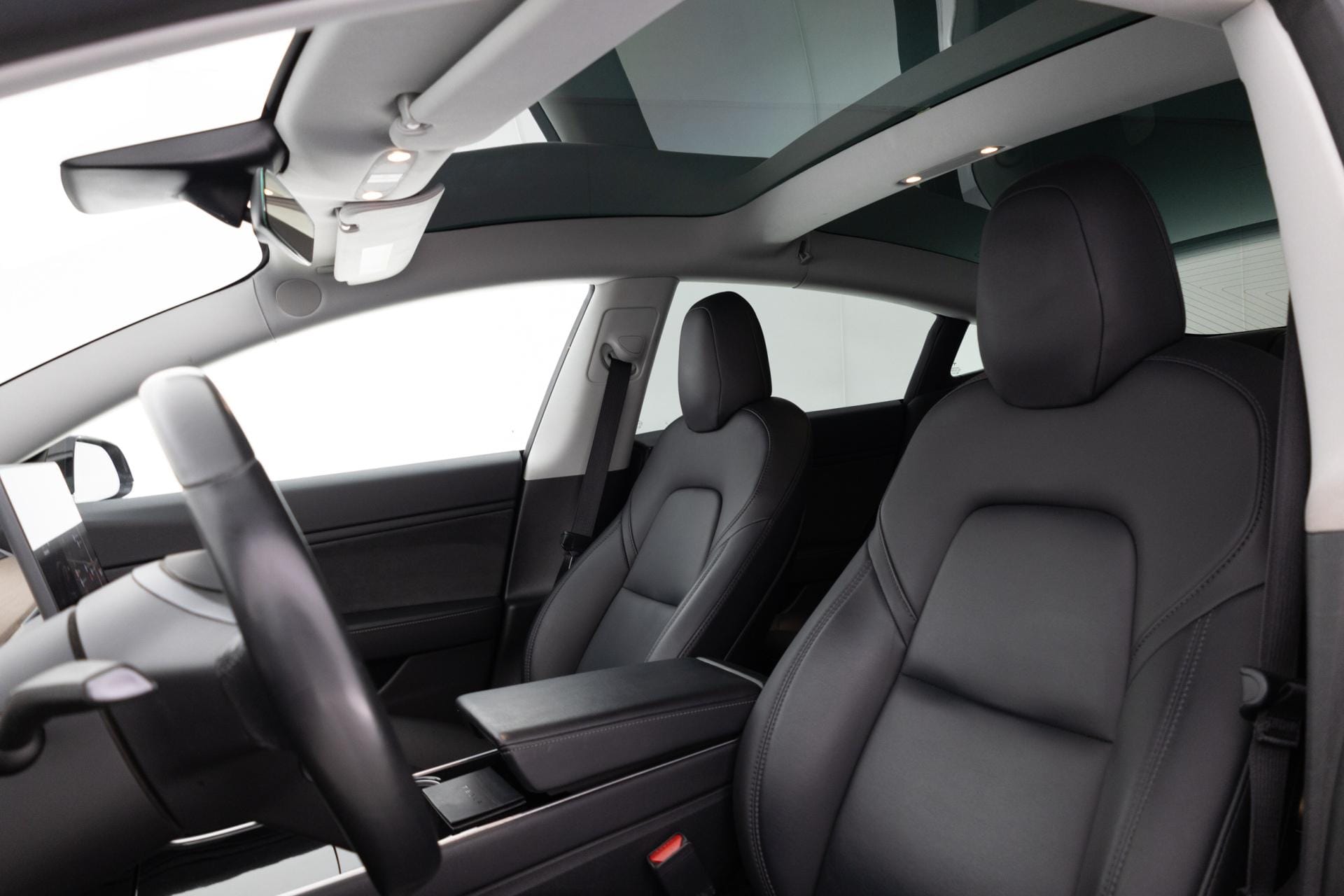 Myydään Tesla Model 3 2019 11