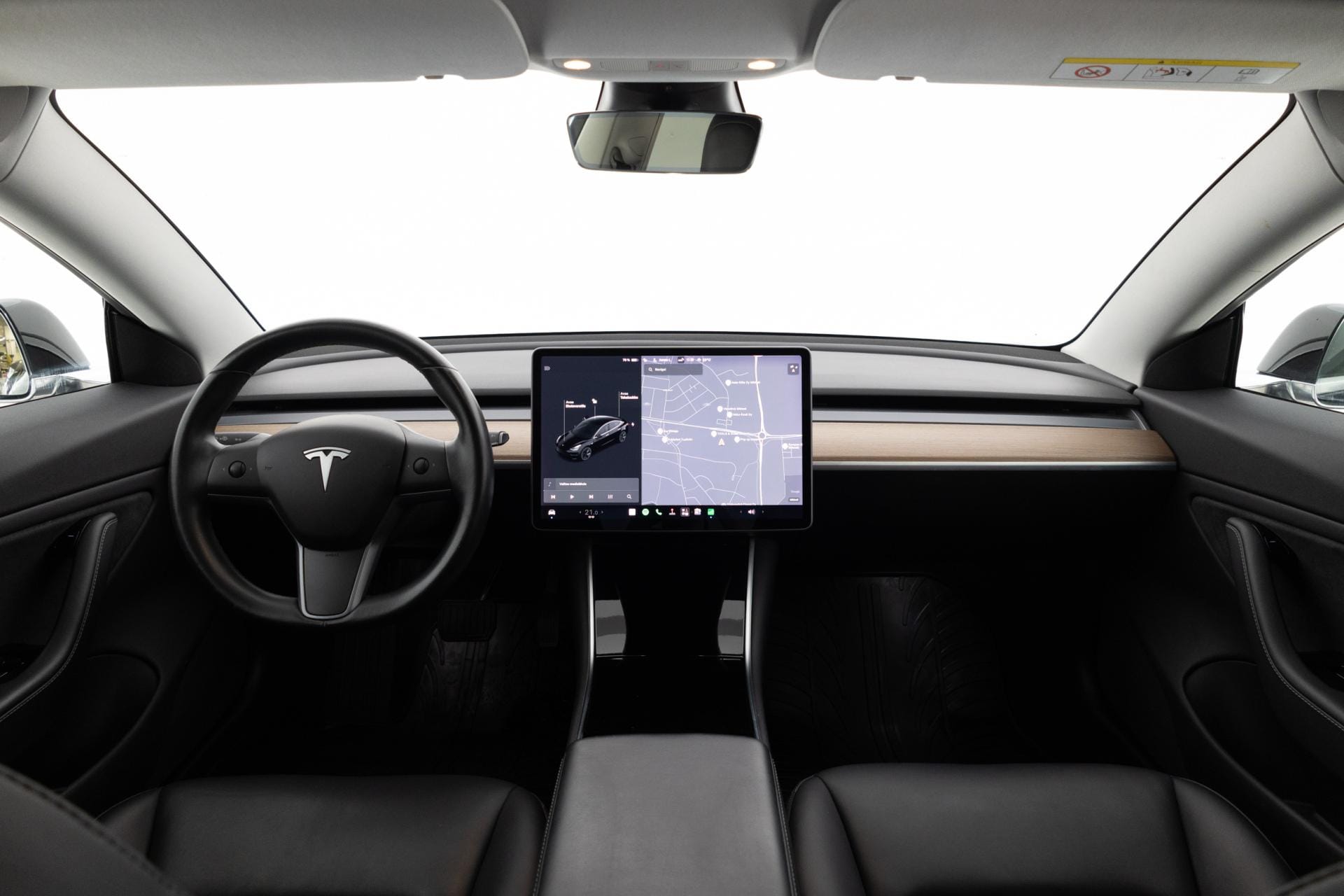 Myydään Tesla Model 3 2019 14