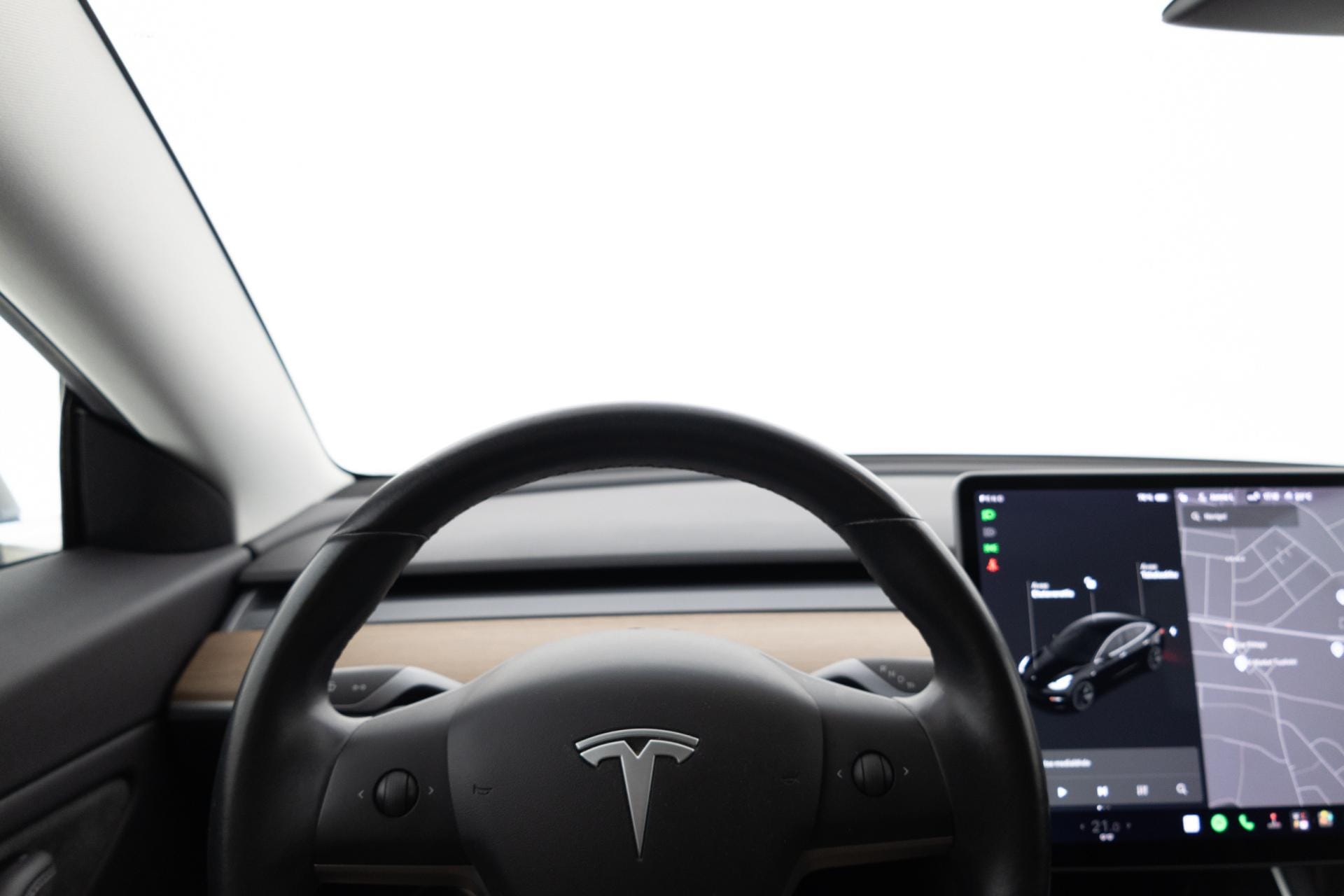 Myydään Tesla Model 3 2019 15