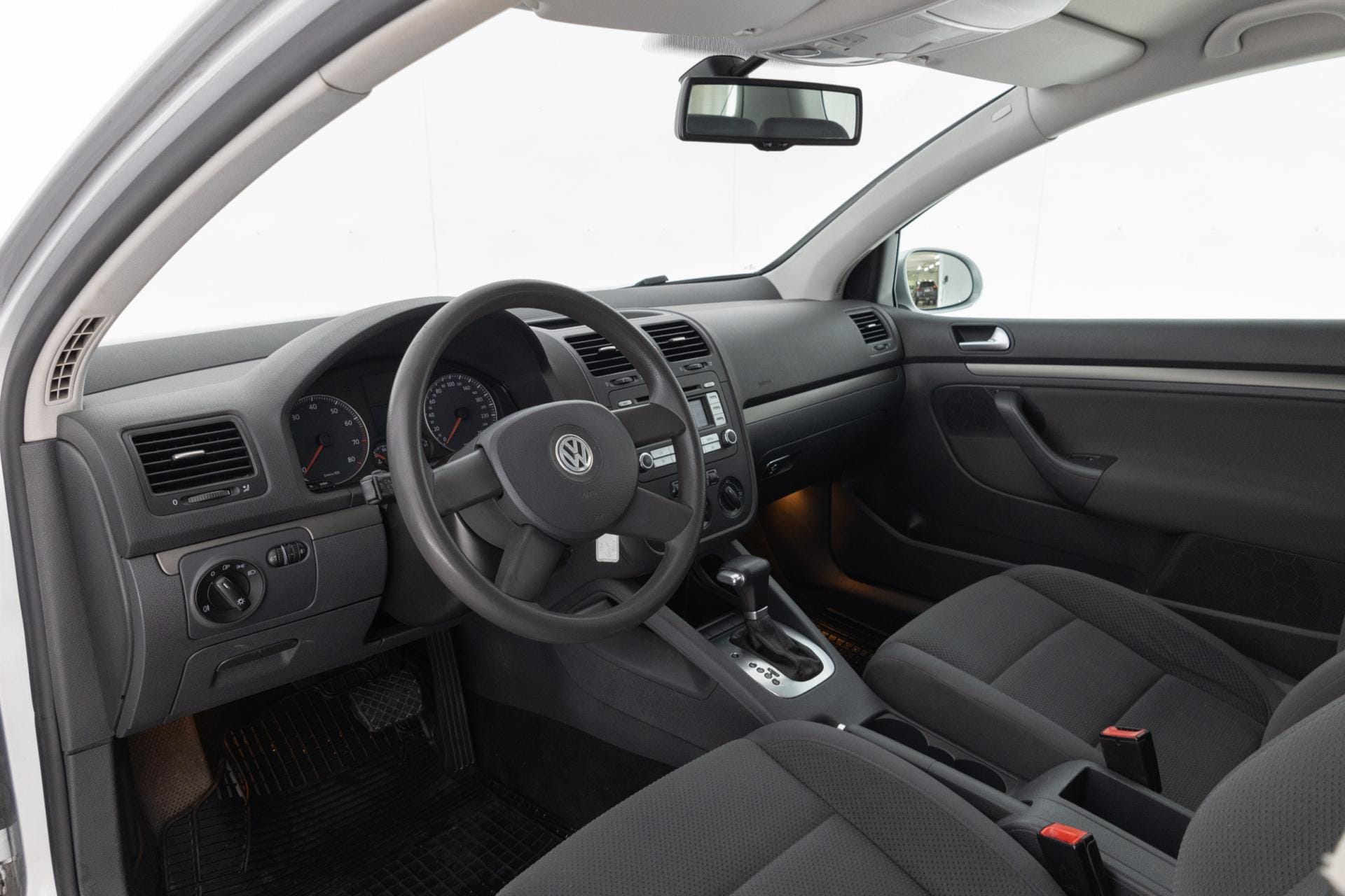 Myydään Volkswagen Golf 2007 12
