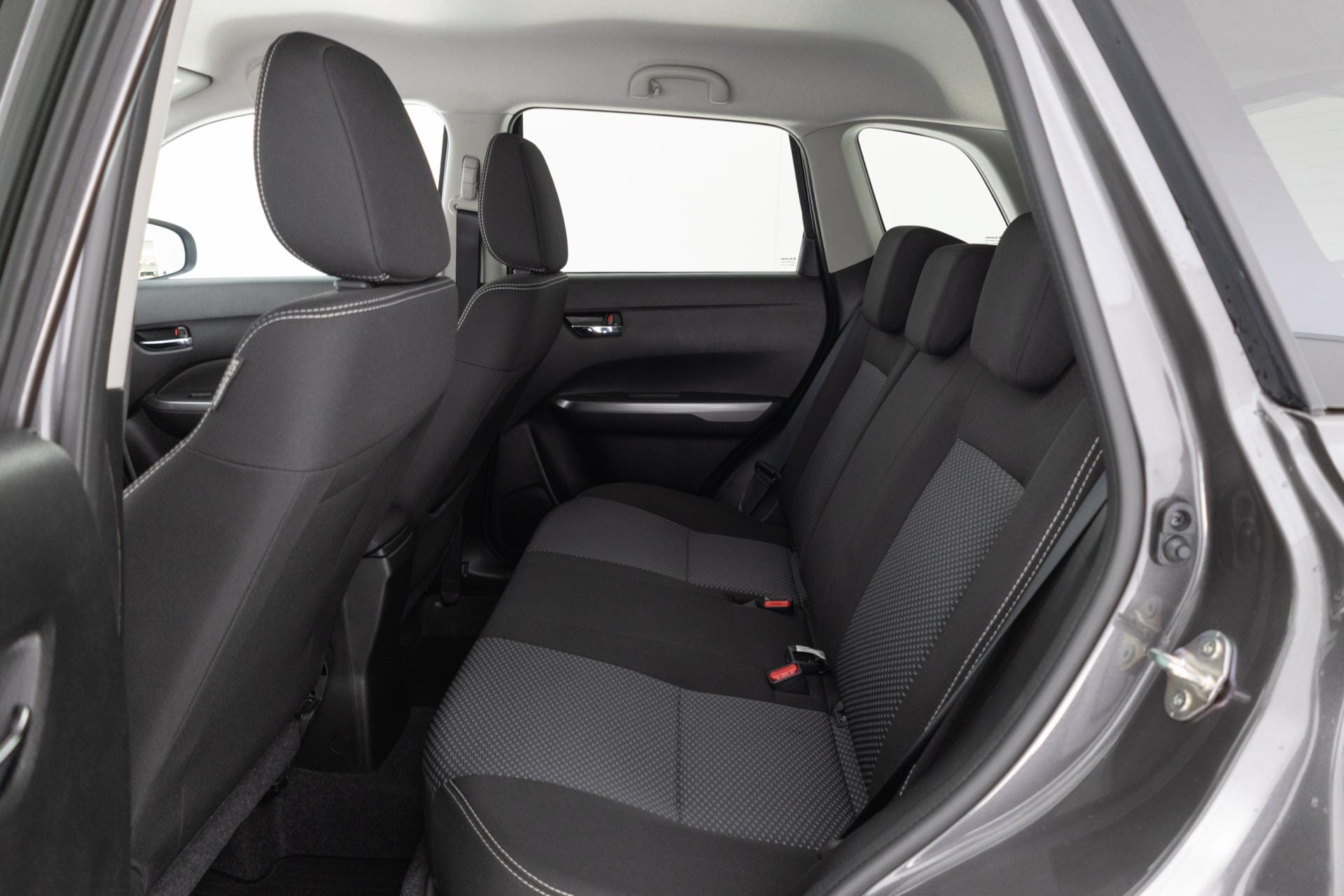 Myydään Suzuki Vitara 2025 11