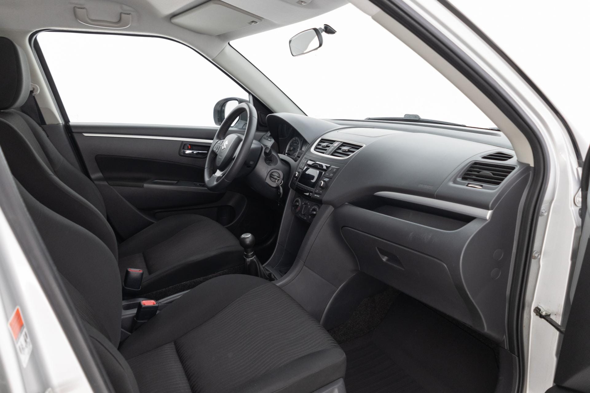 Myydään Suzuki Swift 2011 12