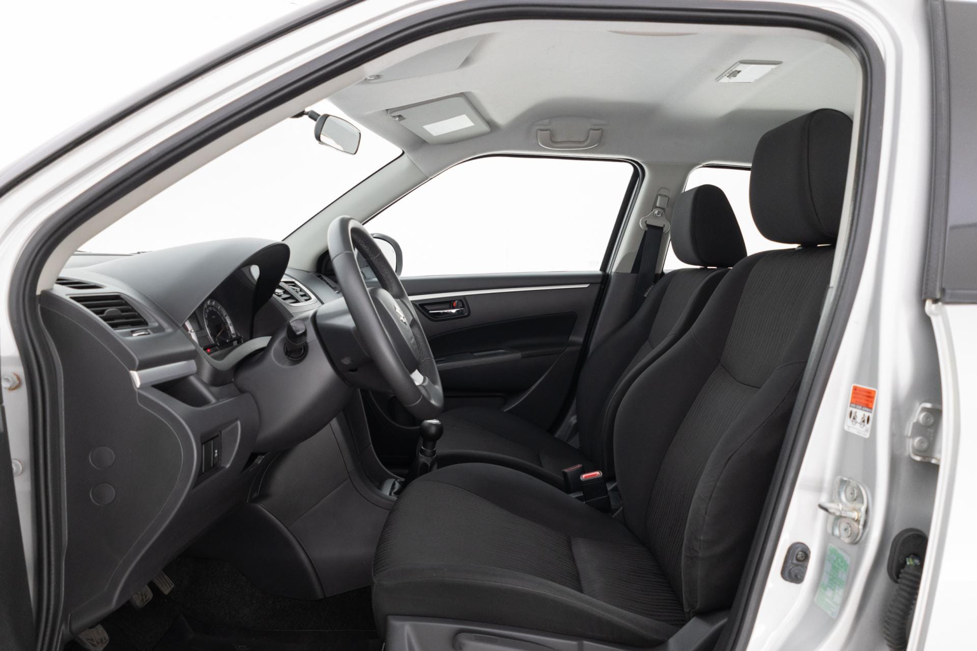 Myydään Suzuki Swift 2011 10