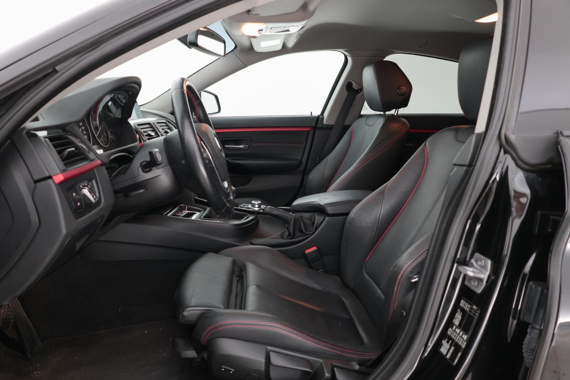Myydään BMW 418 2015 14
