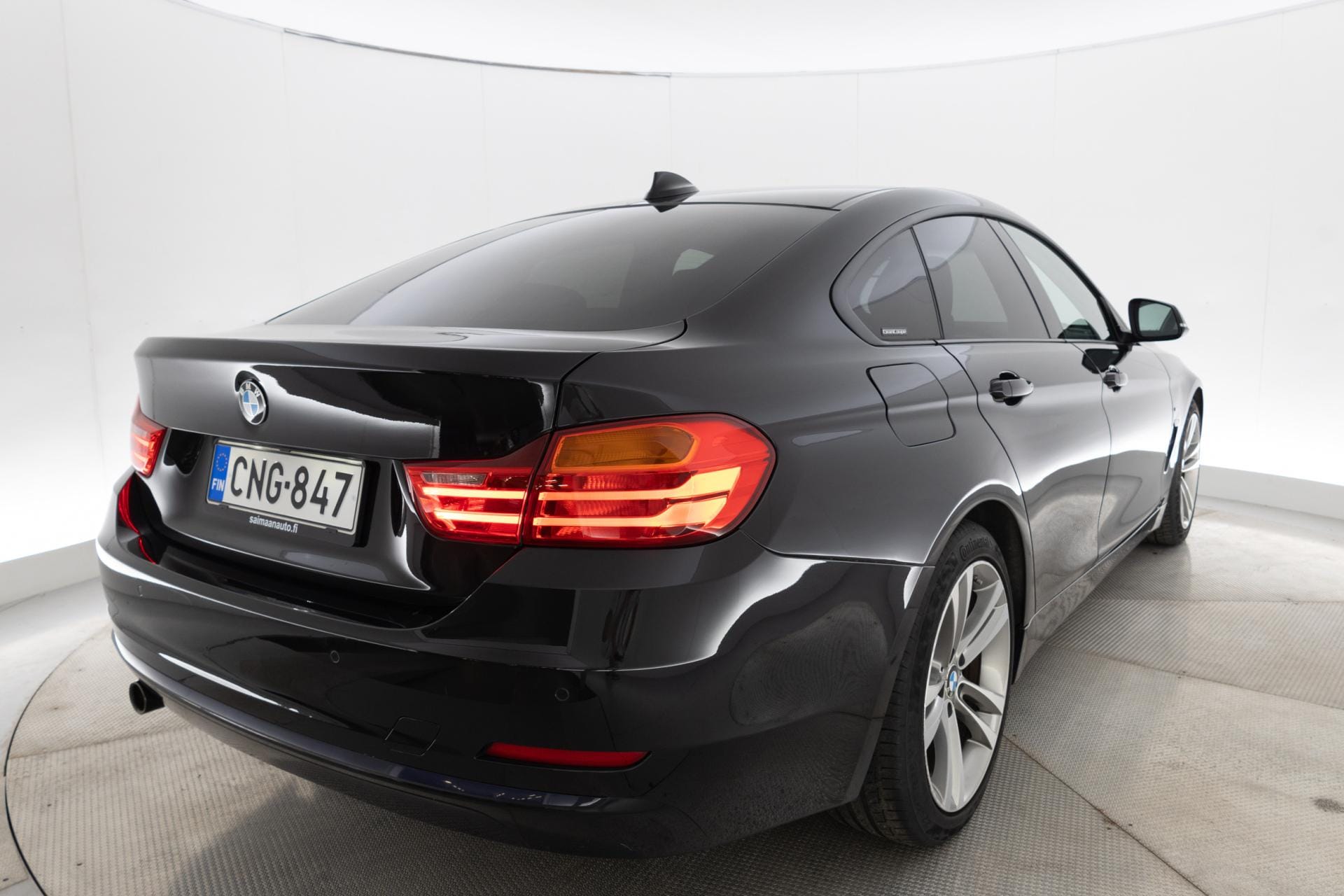 Myydään BMW 418 2015 12