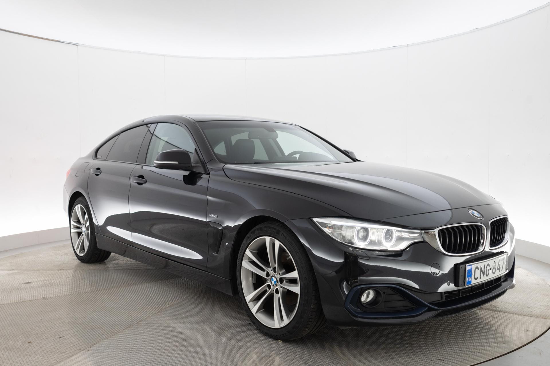 Myydään BMW 418 2015 10