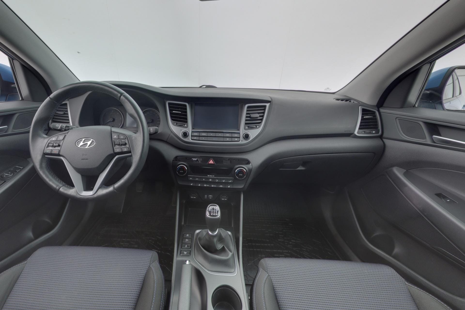Myydään Hyundai Tucson 2015 9