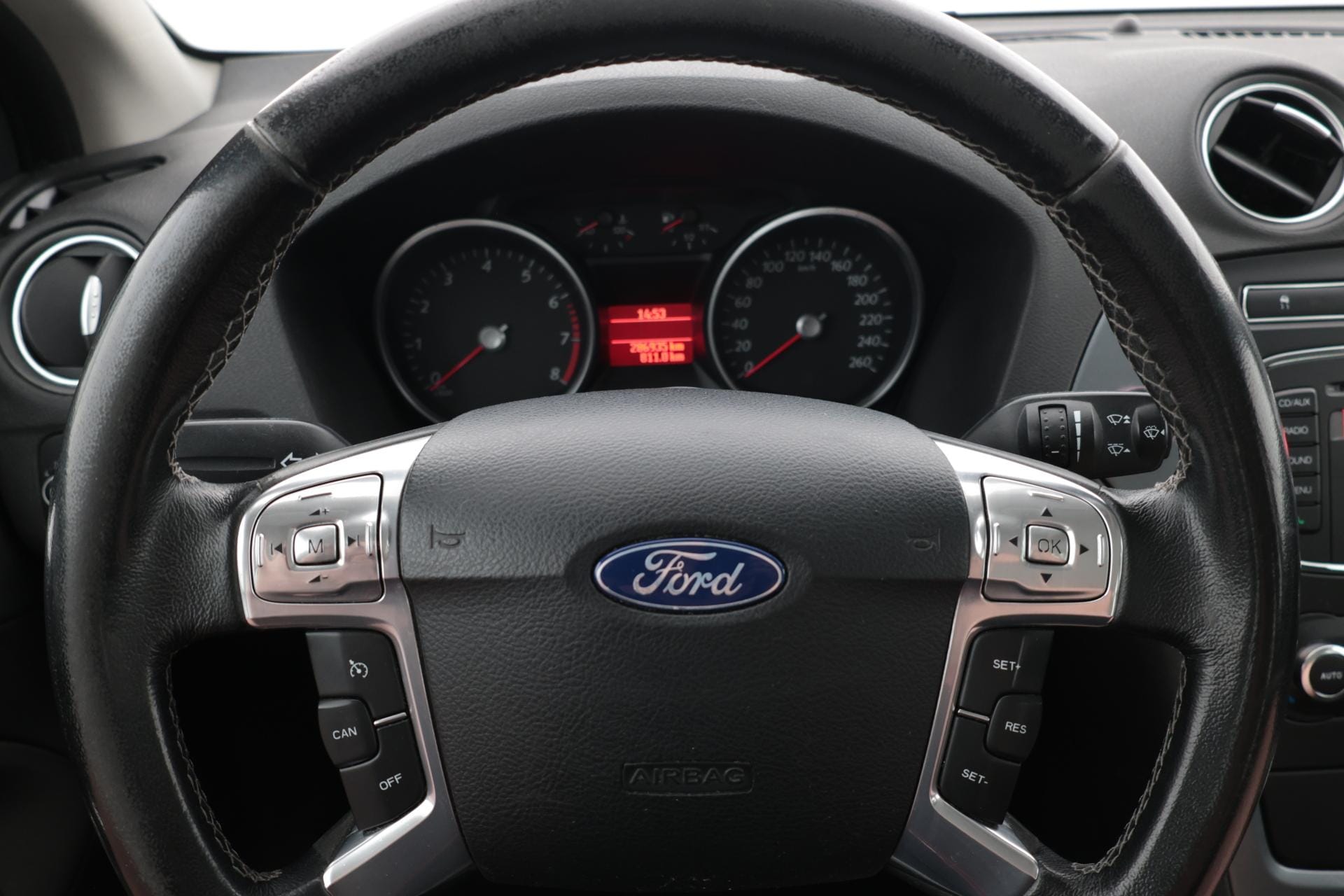 Myydään Ford Mondeo 2011 20
