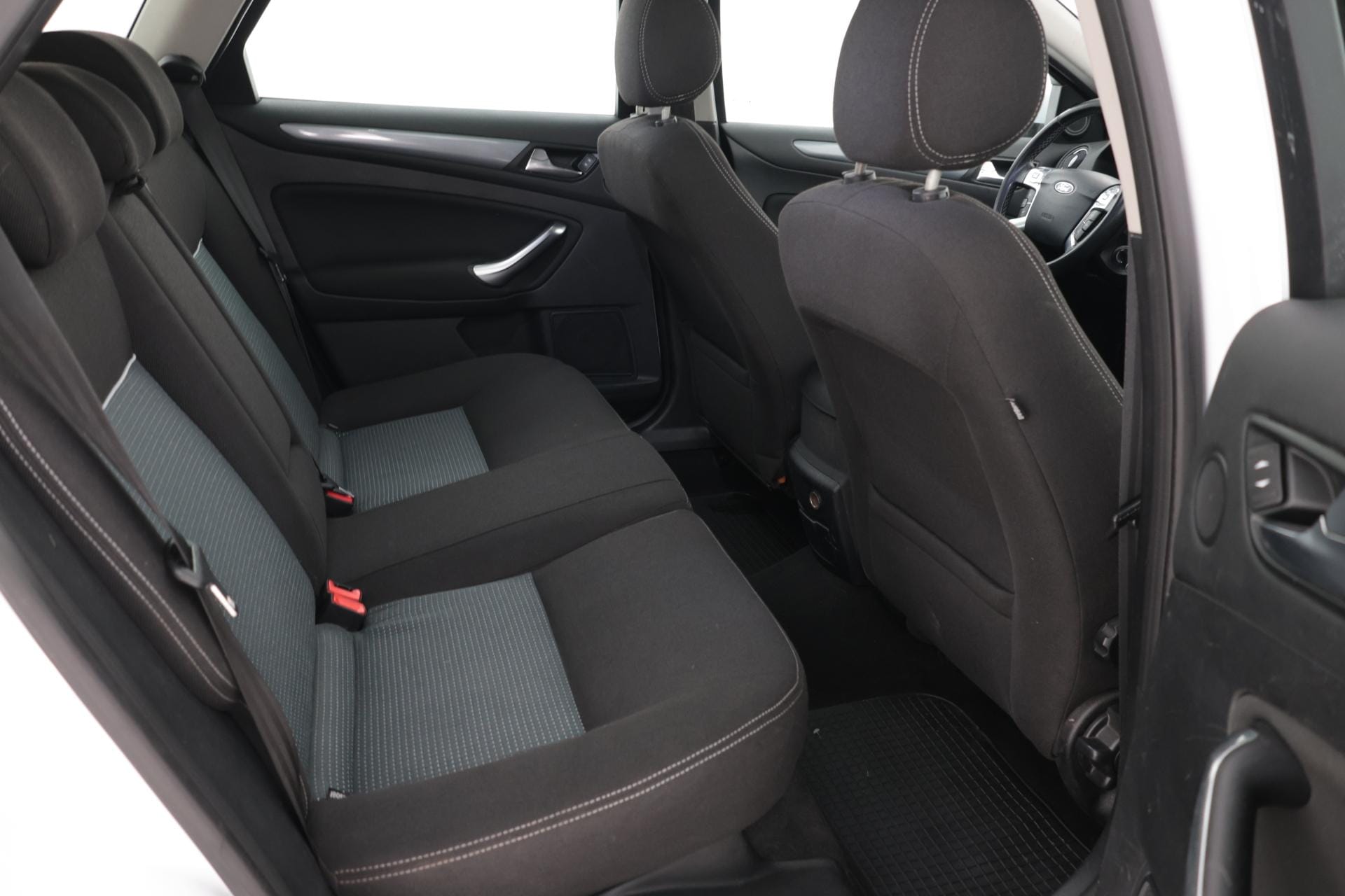 Myydään Ford Mondeo 2011 23