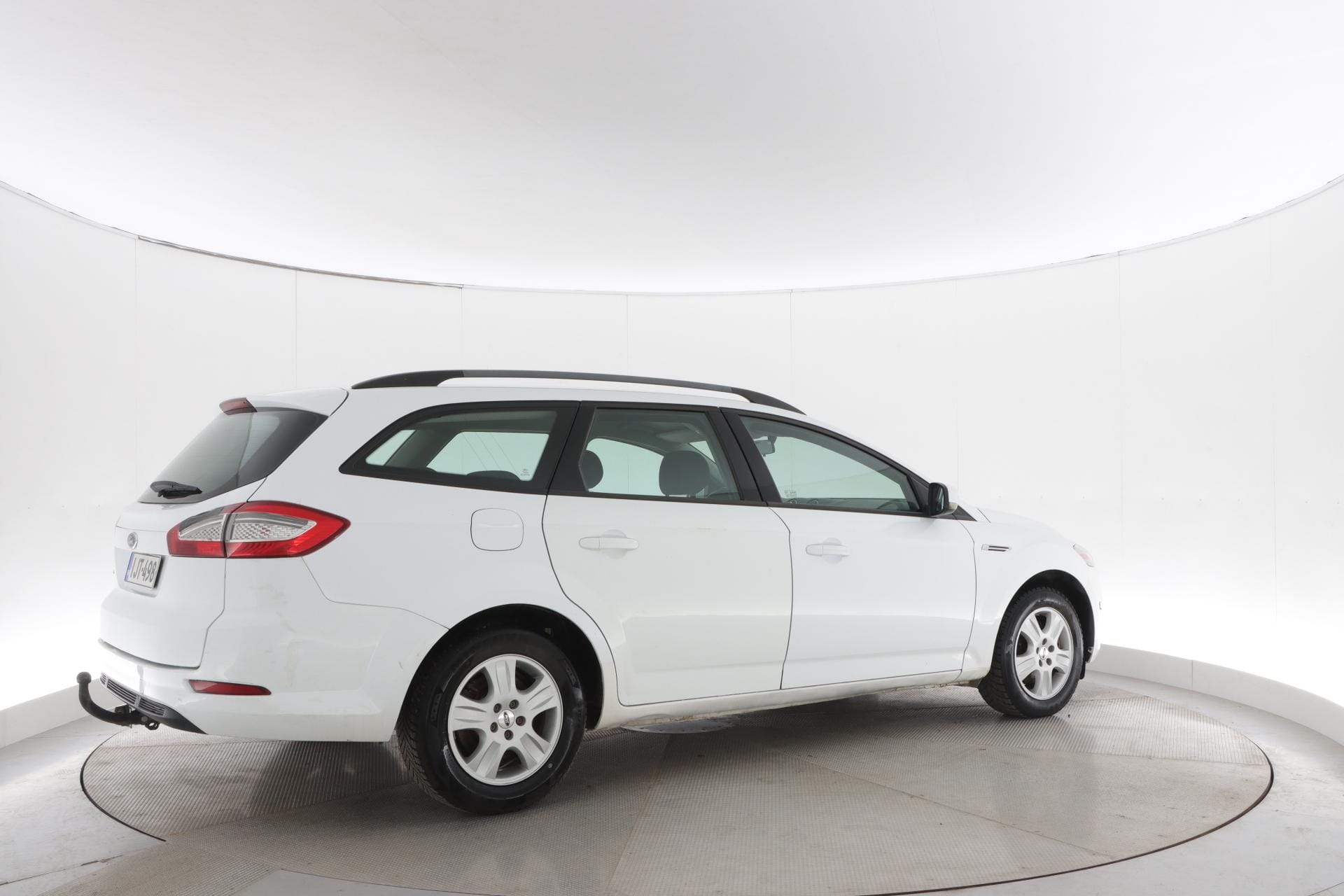 Myydään Ford Mondeo 2011 9