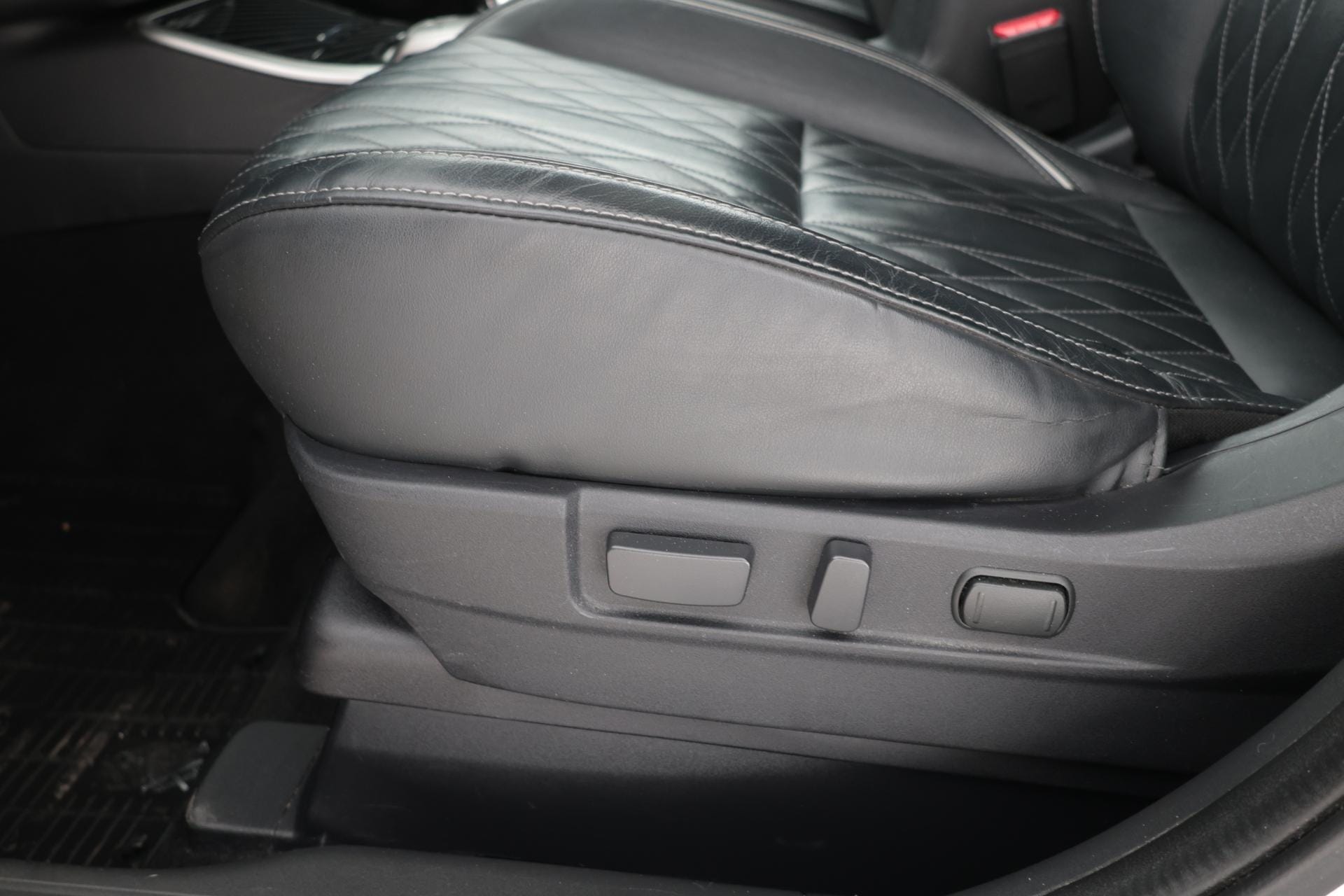 Myydään Mitsubishi Outlander PHEV 2020 11