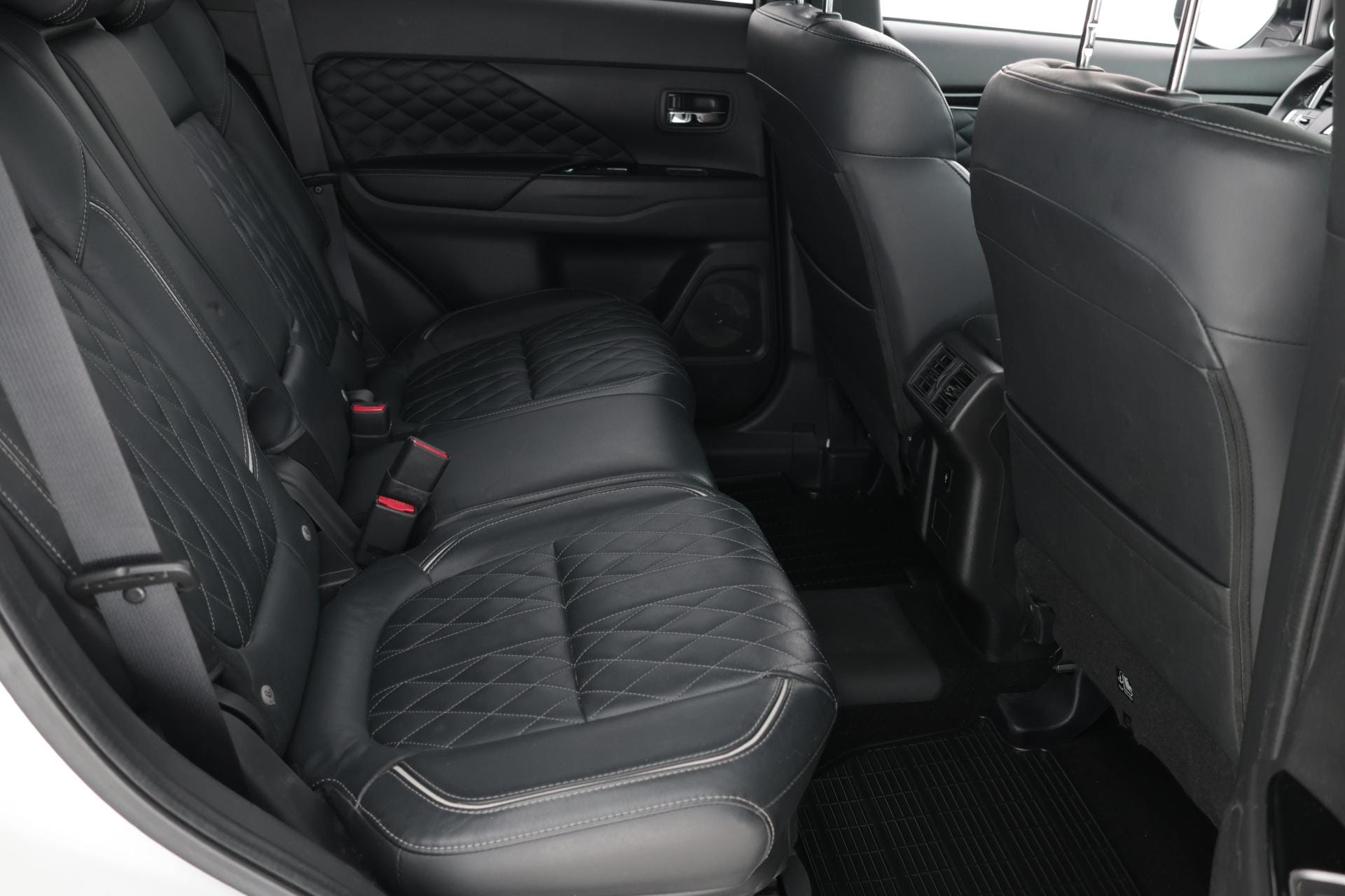 Myydään Mitsubishi Outlander PHEV 2020 13