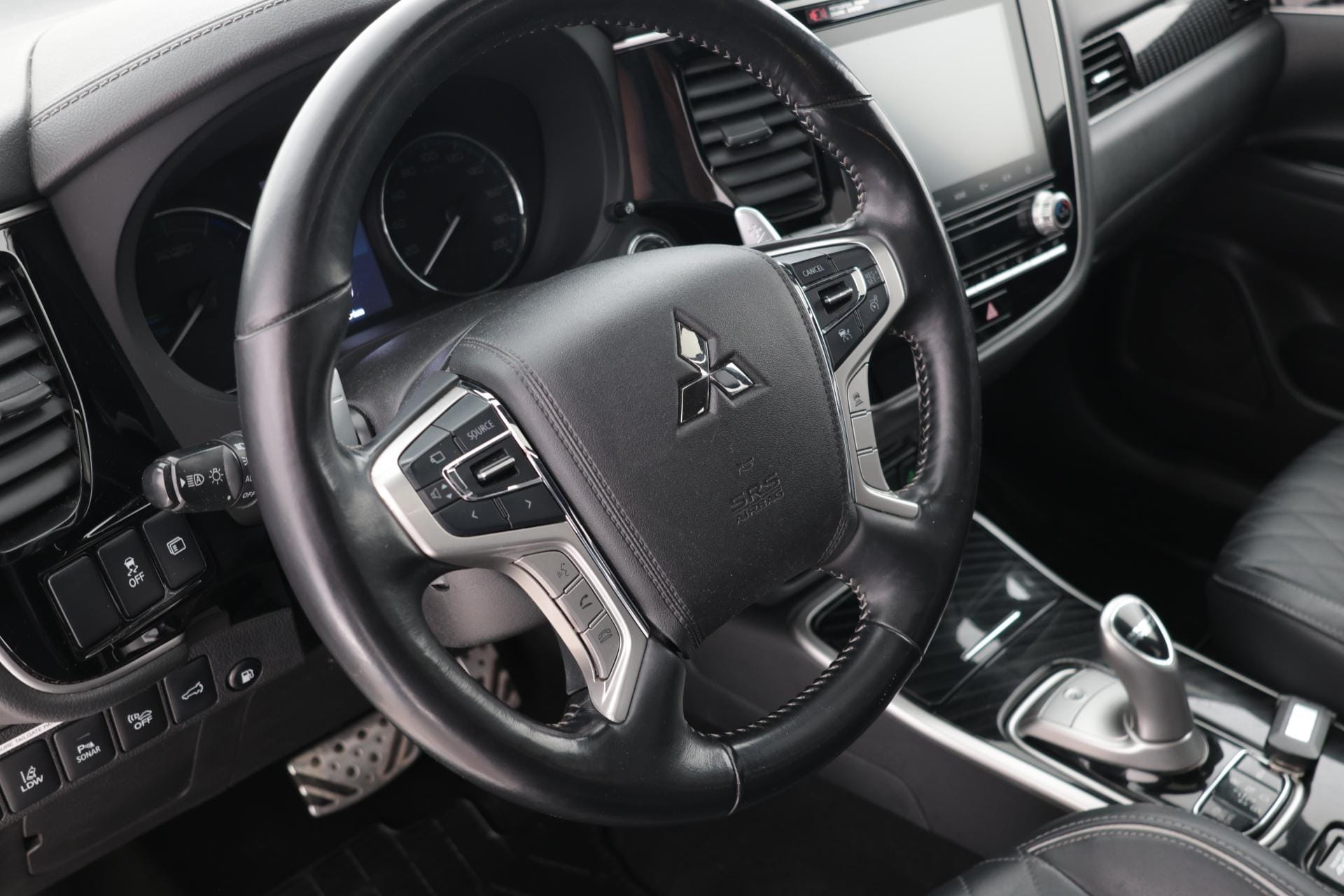 Myydään Mitsubishi Outlander PHEV 2020 15