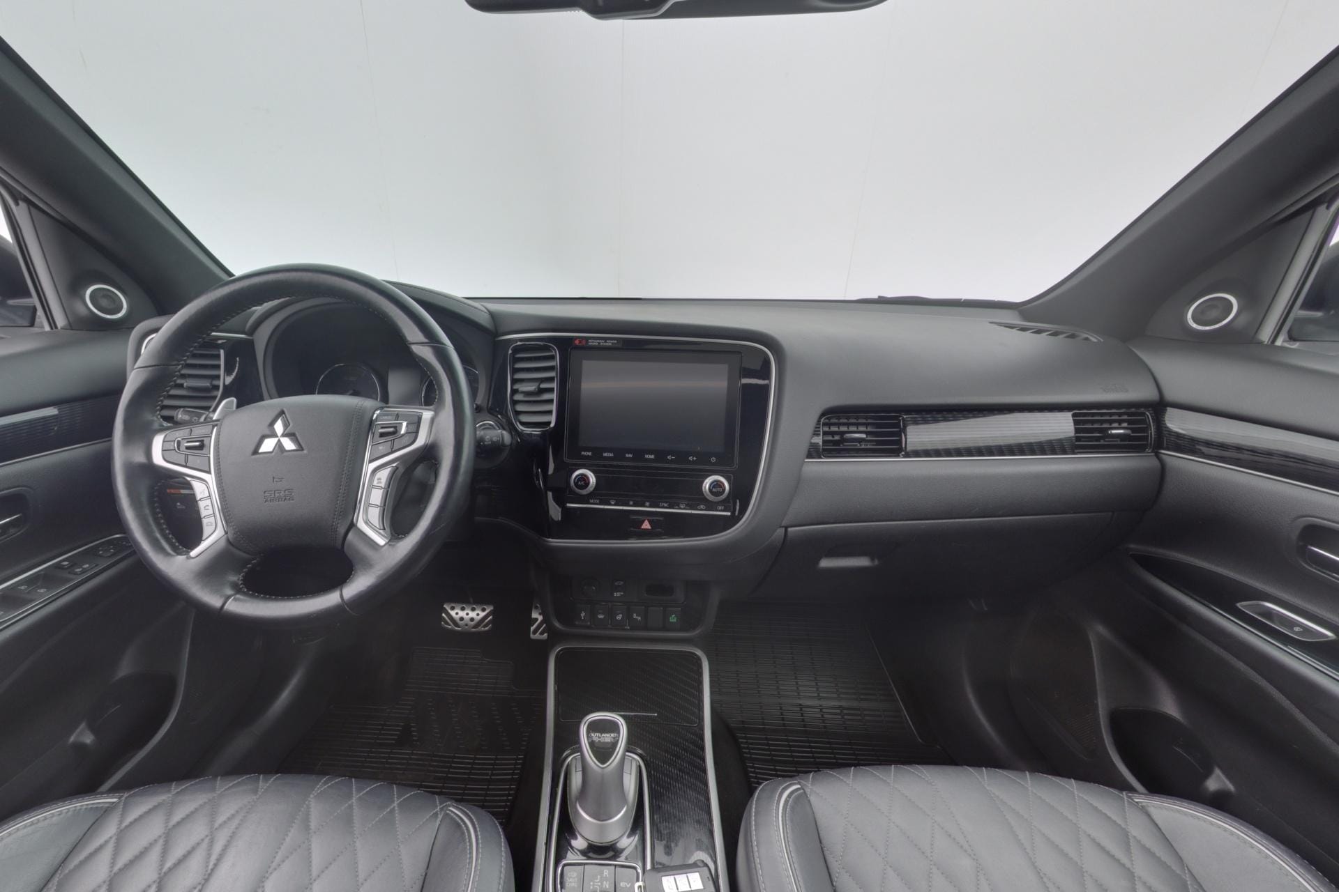 Myydään Mitsubishi Outlander PHEV 2020 17