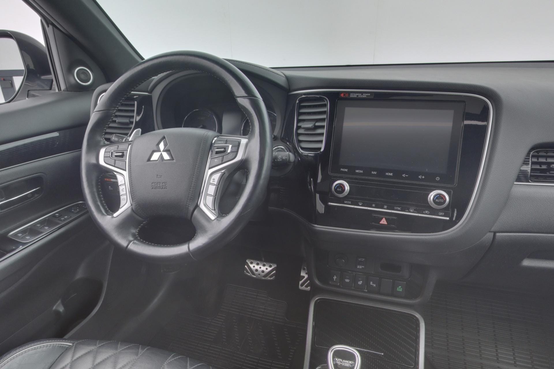 Myydään Mitsubishi Outlander PHEV 2020 18